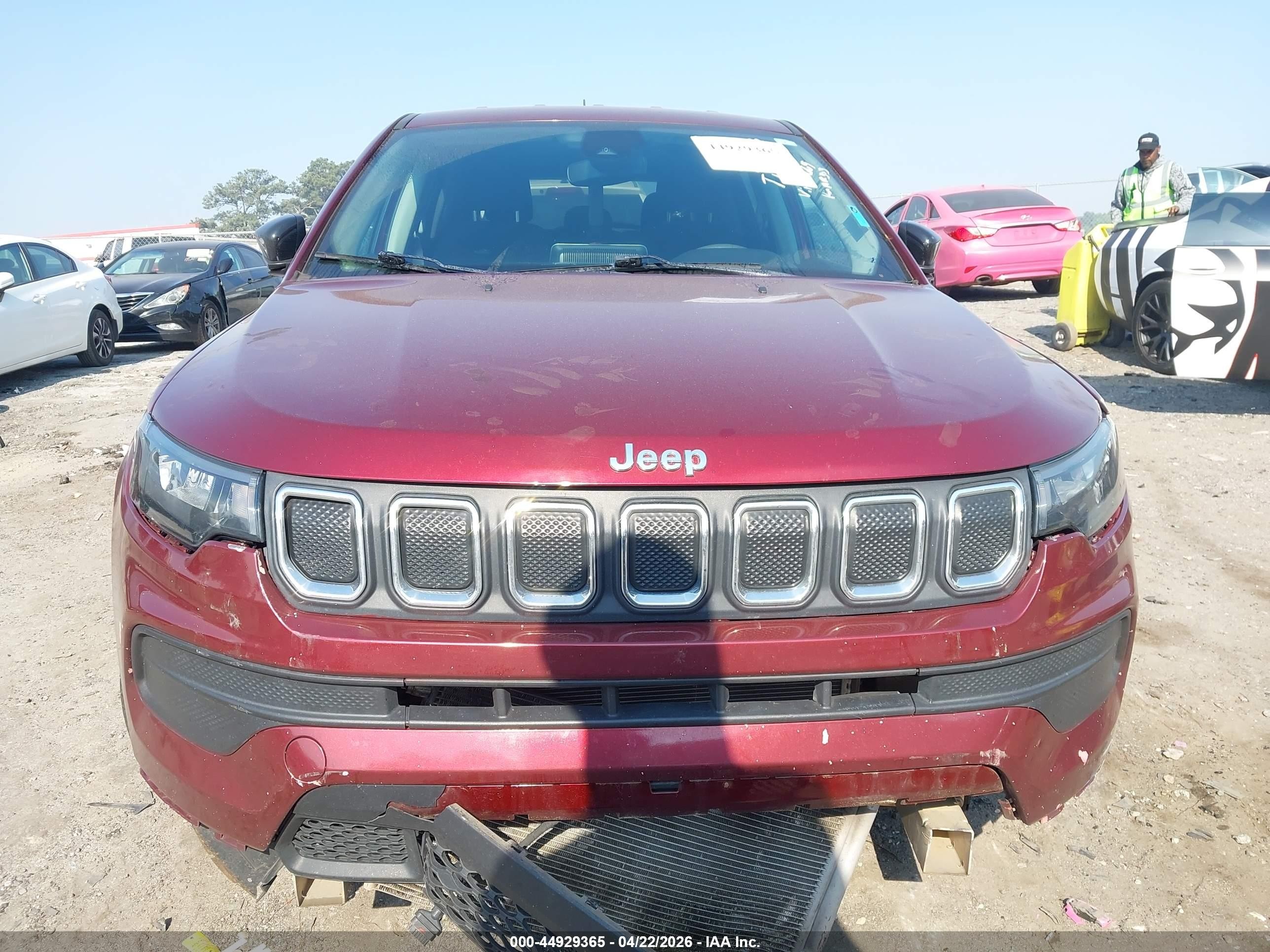 2022 Jeep Compass Sport Fwd Burgundy vin: 3C4NJCAB9NT172669