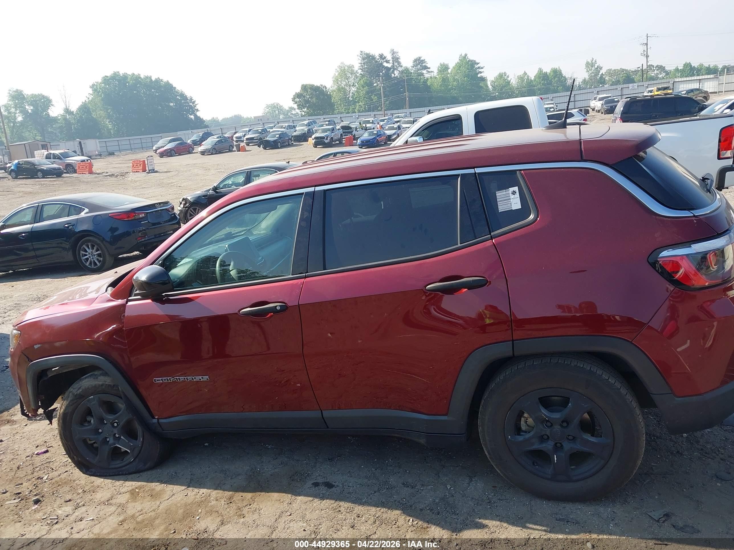 2022 Jeep Compass Sport Fwd Burgundy vin: 3C4NJCAB9NT172669