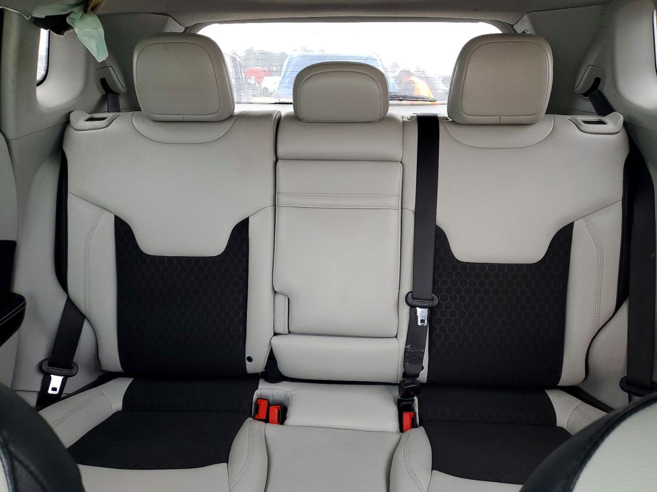 2020 Jeep Compass Latitude White vin: 3C4NJCBB1LT142979