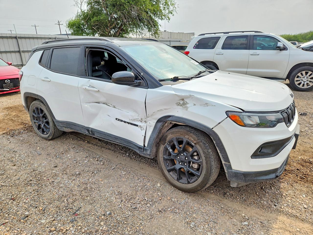 2022 Jeep Compass Latitude White vin: 3C4NJCBB2NT213352