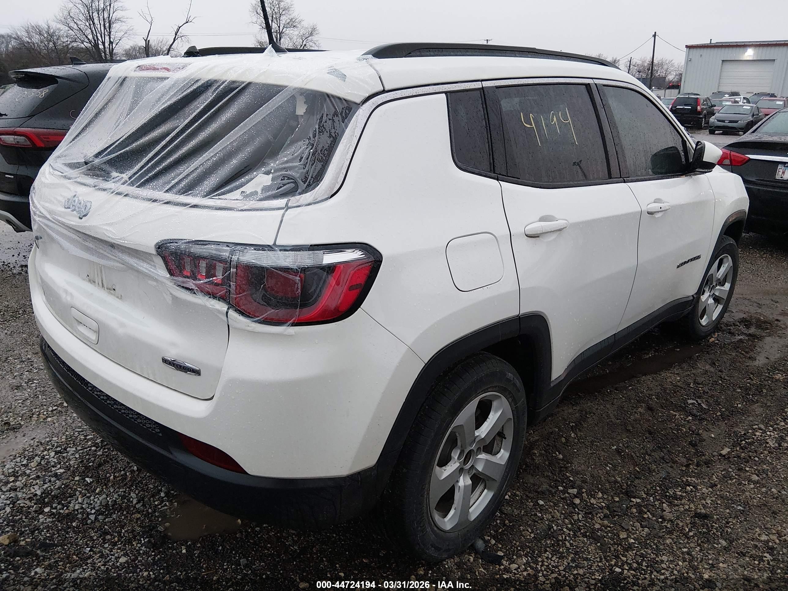 2018 Jeep Compass Latitude Fwd Белый vin: 3C4NJCBB3JT356174
