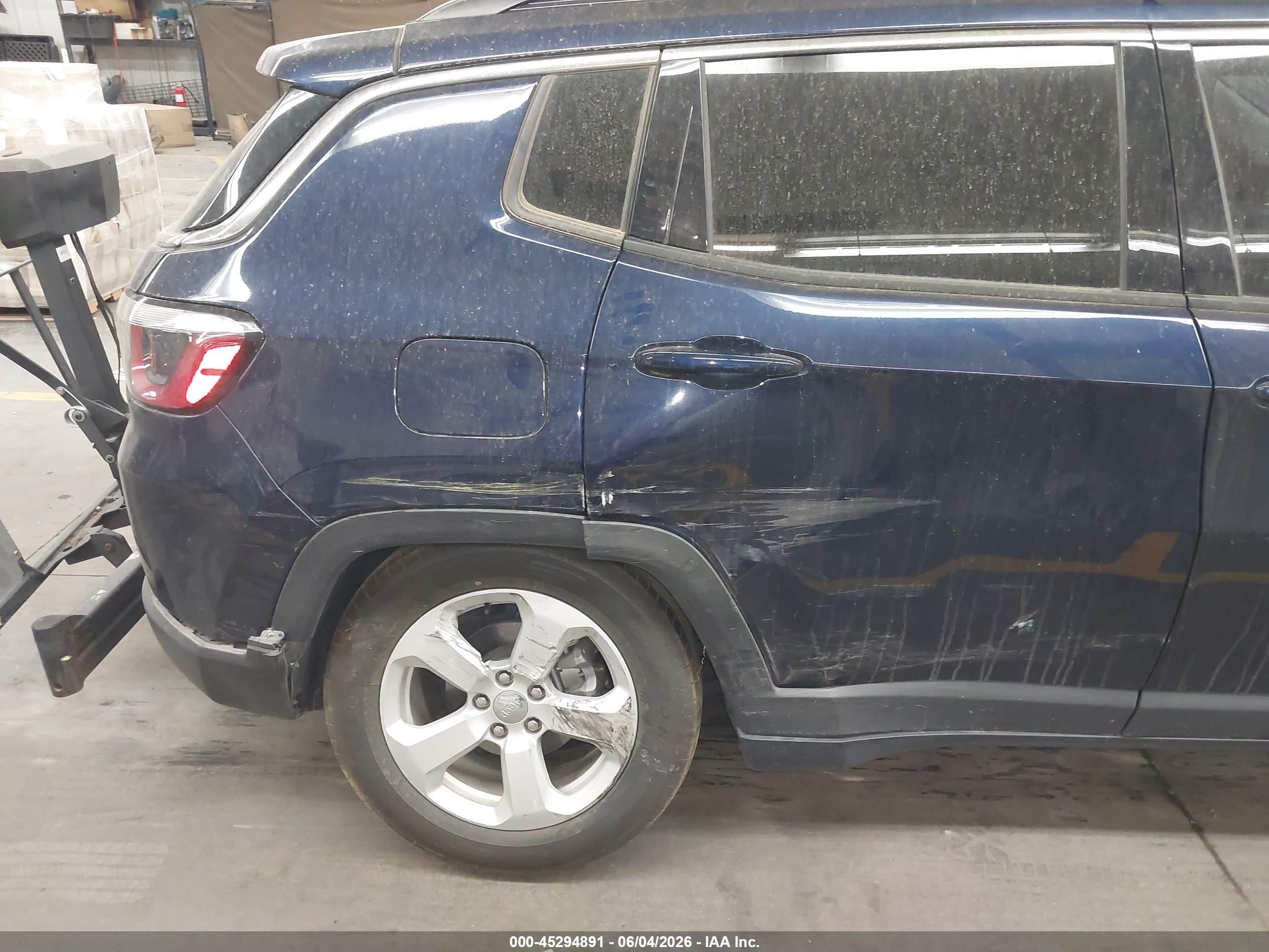 2019 Jeep Compass Latitude Fwd Blue vin: 3C4NJCBB3KT833168
