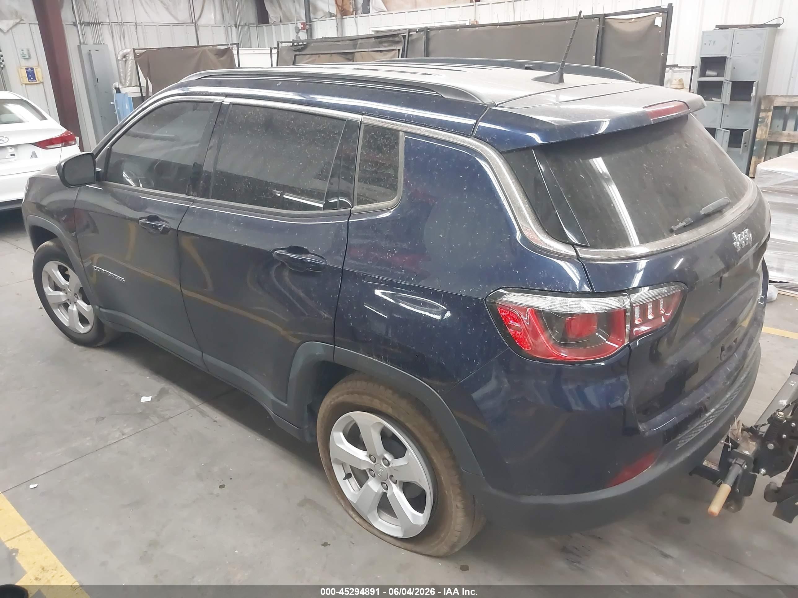 2019 Jeep Compass Latitude Fwd Blue vin: 3C4NJCBB3KT833168