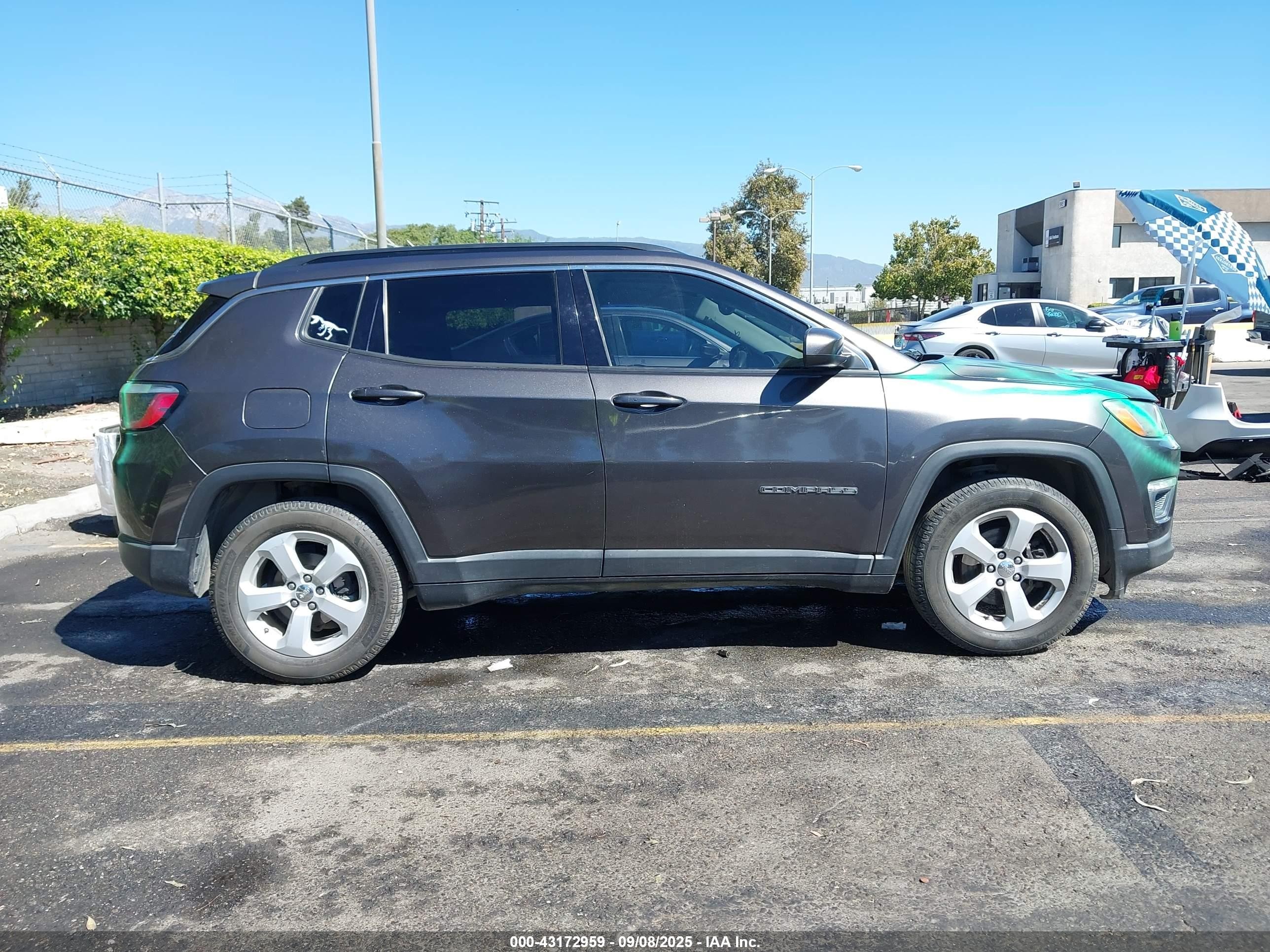 2017 Jeep New Compass Latitude Fwd Black vin: 3C4NJCBB5HT605911