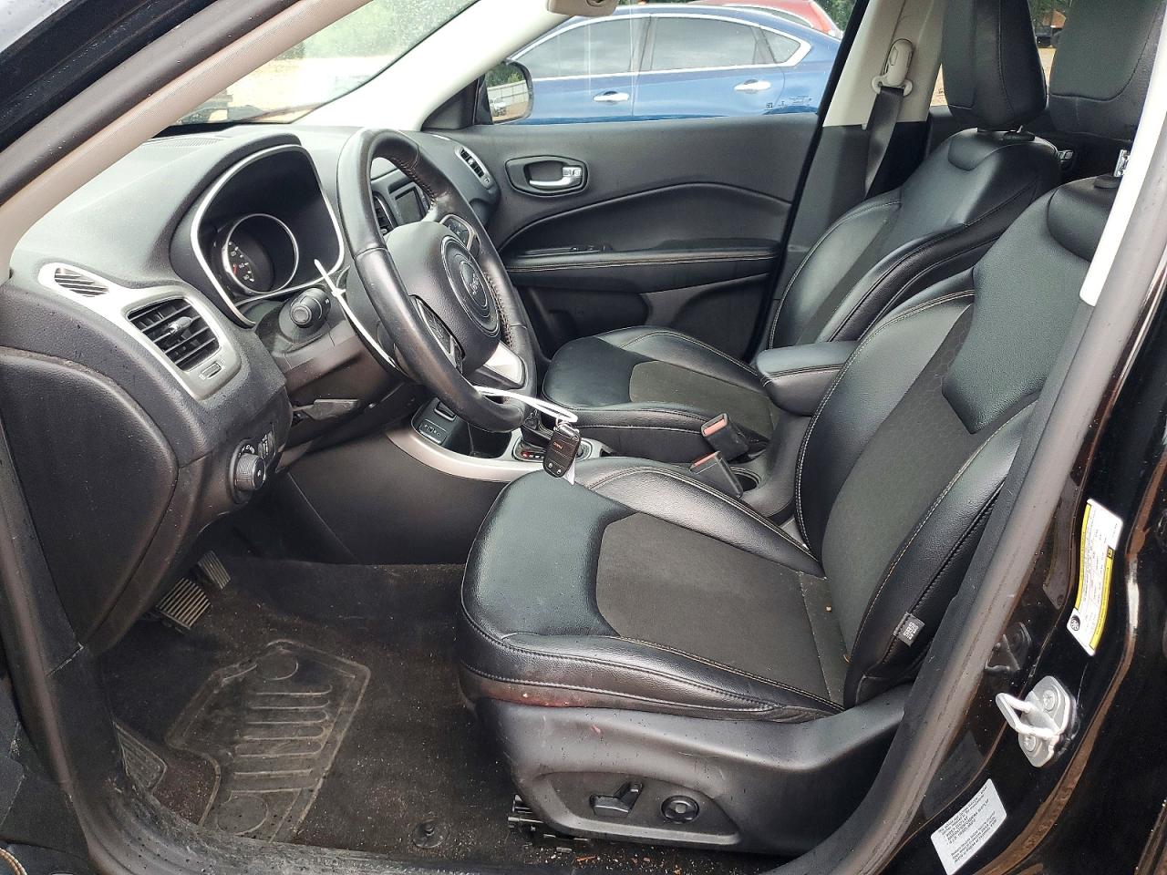 2017 Jeep Compass Latitude Black vin: 3C4NJCBB5HT643087