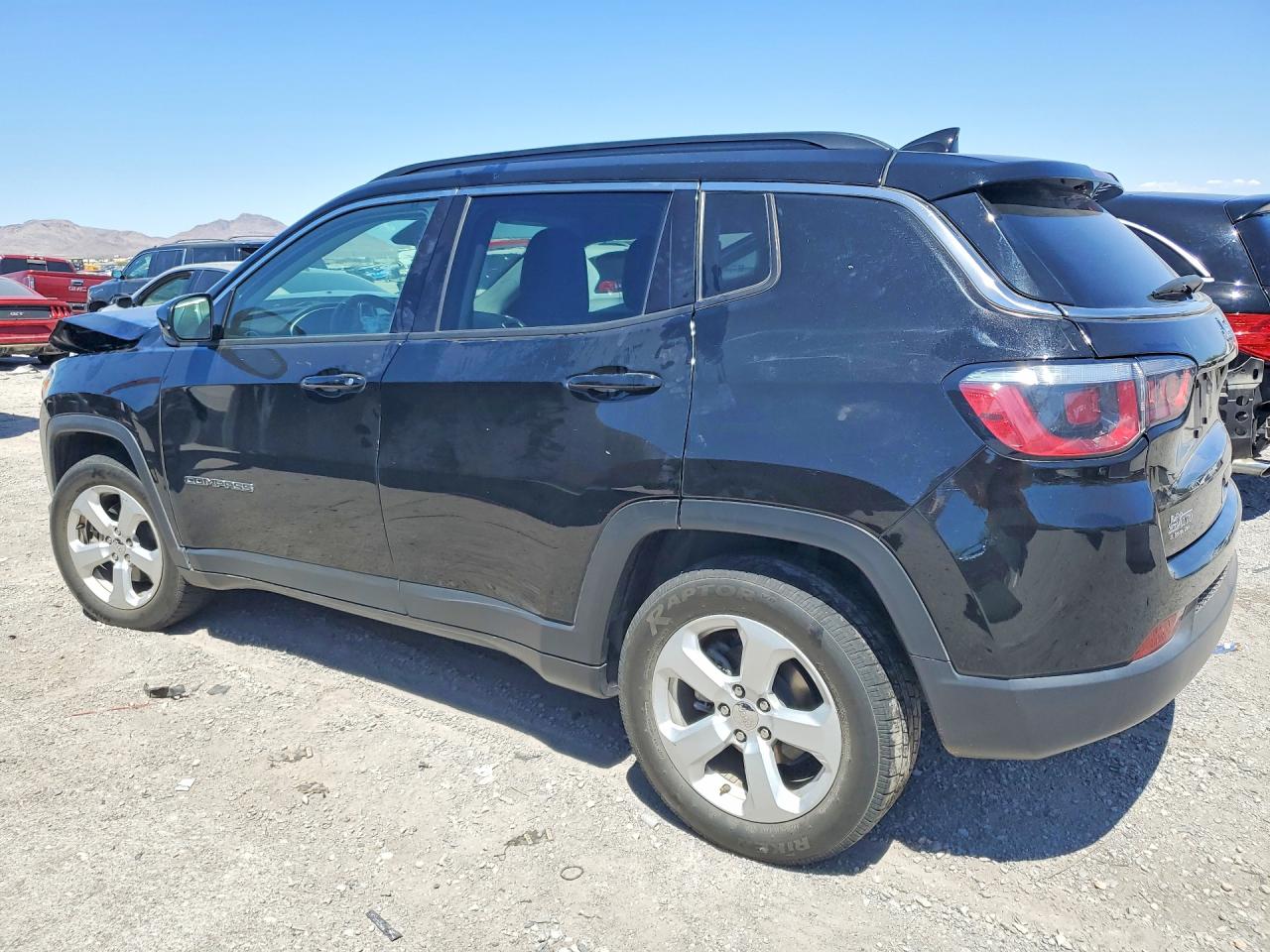 2018 Jeep Compass Latitude Black vin: 3C4NJCBB5JT411594