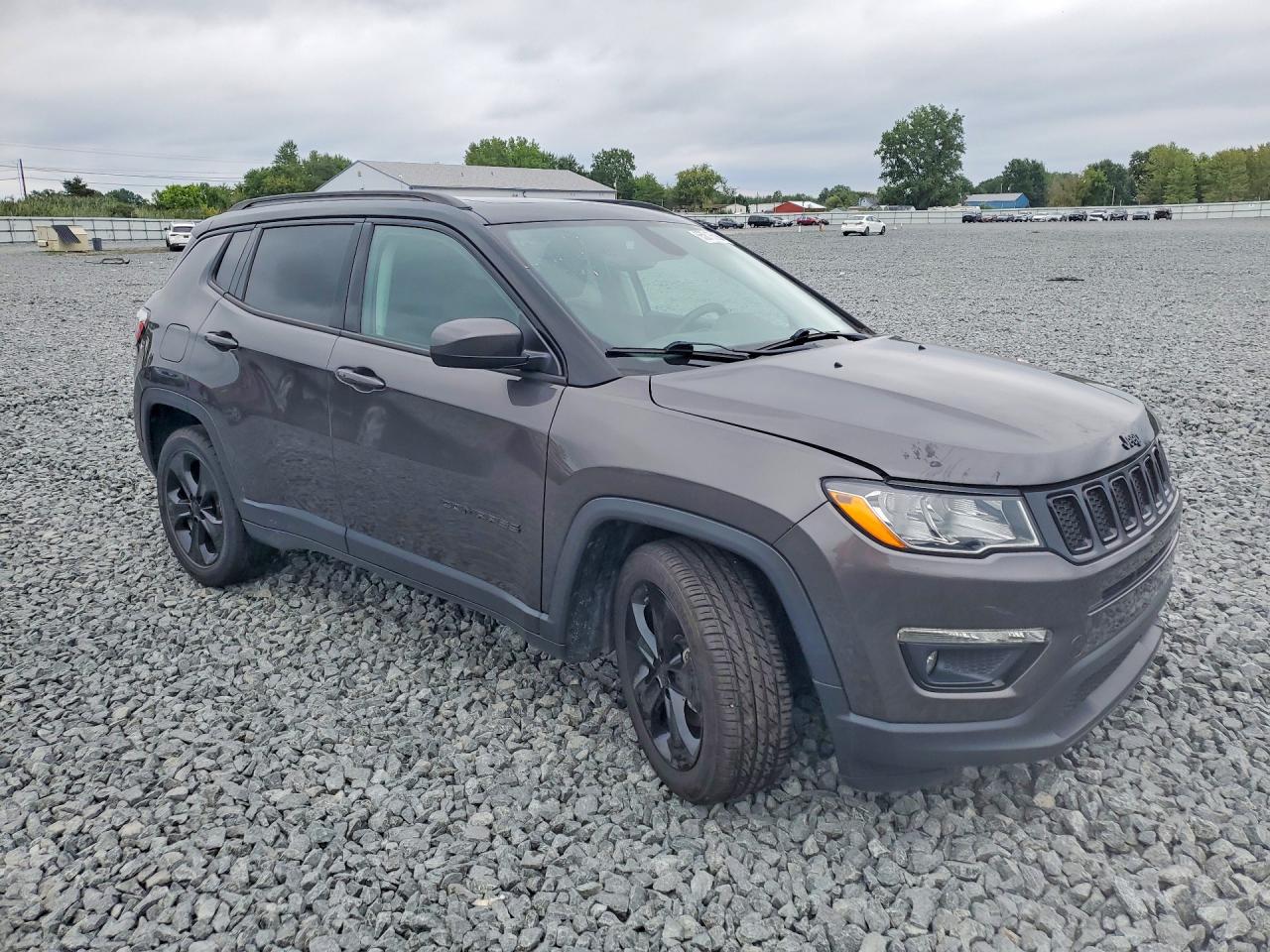 2021 Jeep Compass Latitude Серый vin: 3C4NJCBB5MT604168