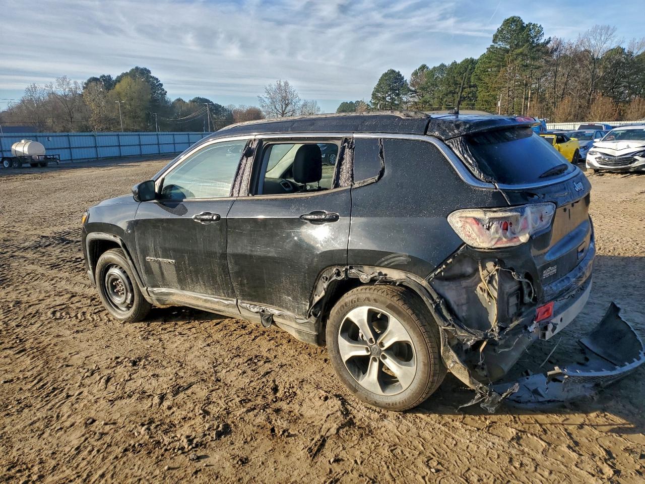 2018 Jeep Compass Latitude Black vin: 3C4NJCBB6JT309060