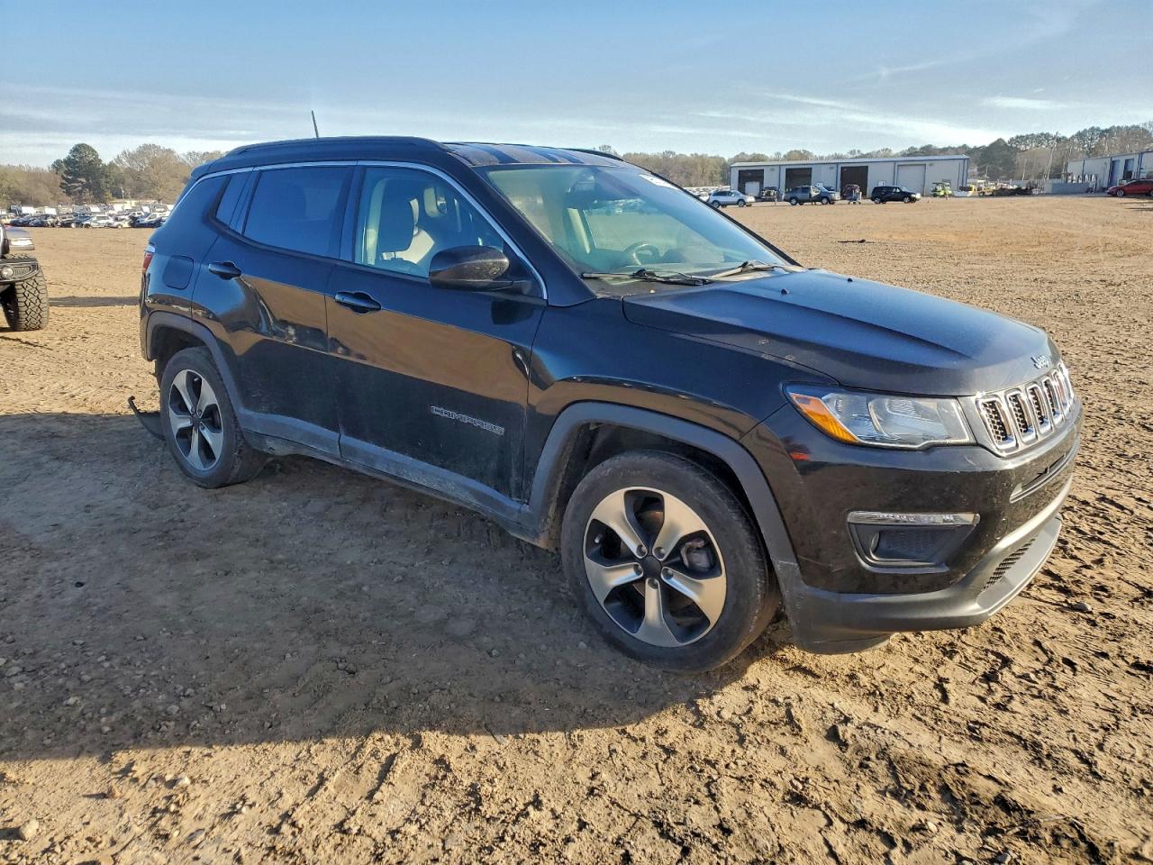 2018 Jeep Compass Latitude Black vin: 3C4NJCBB6JT309060