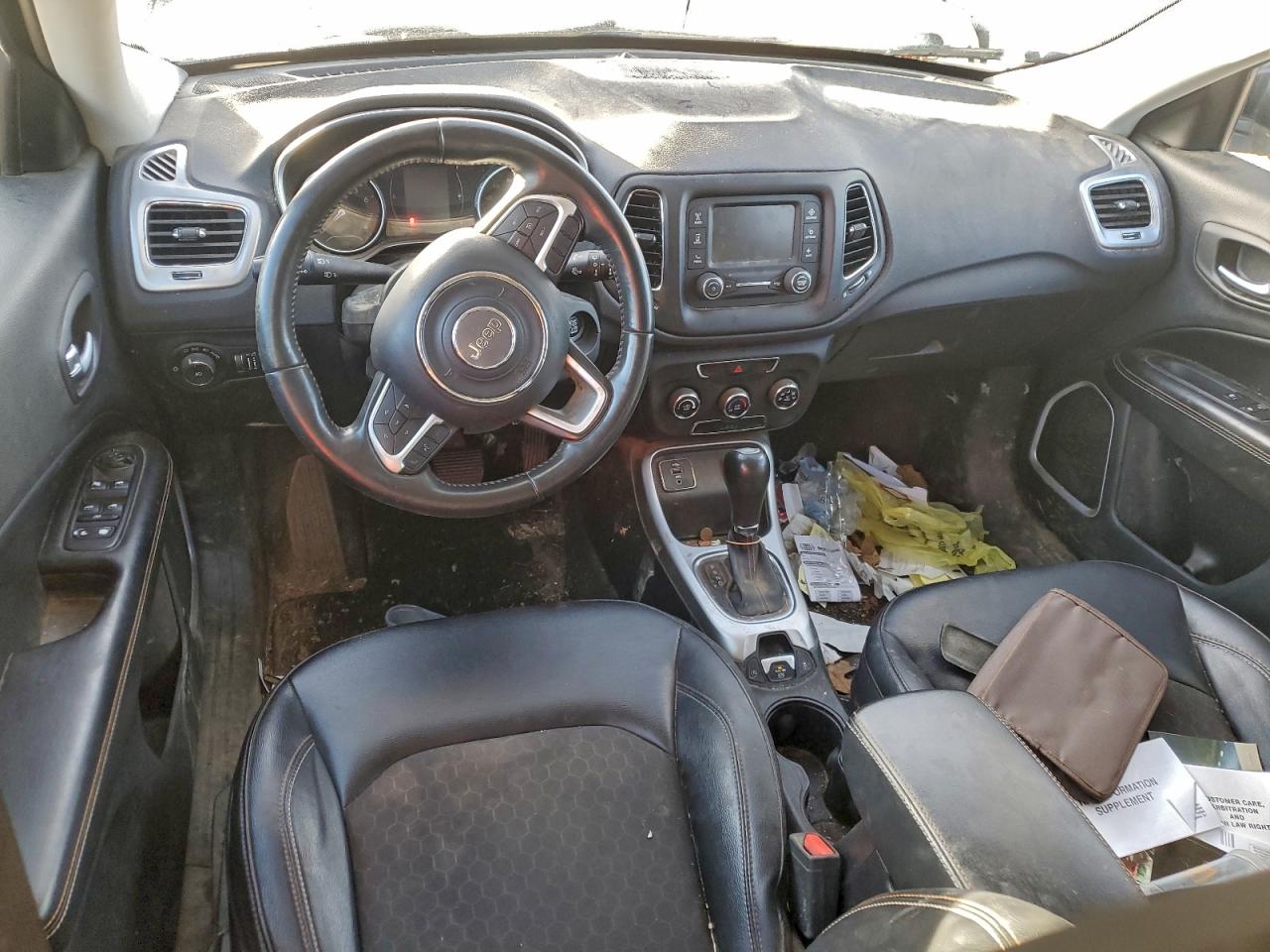 2018 Jeep Compass Latitude Black vin: 3C4NJCBB6JT309060