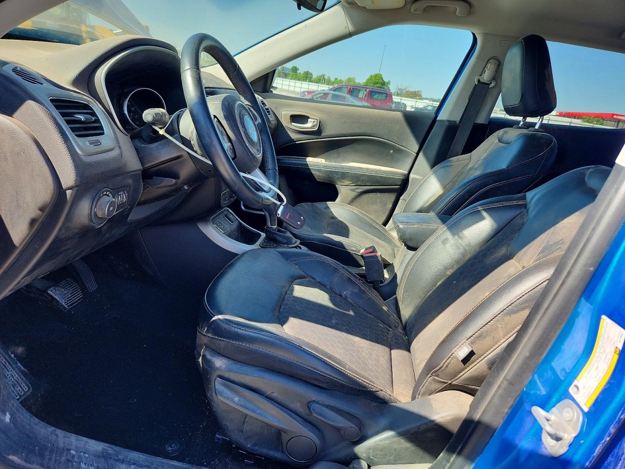 2019 Jeep Compass Latitude Blue vin: 3C4NJCBB7KT778062