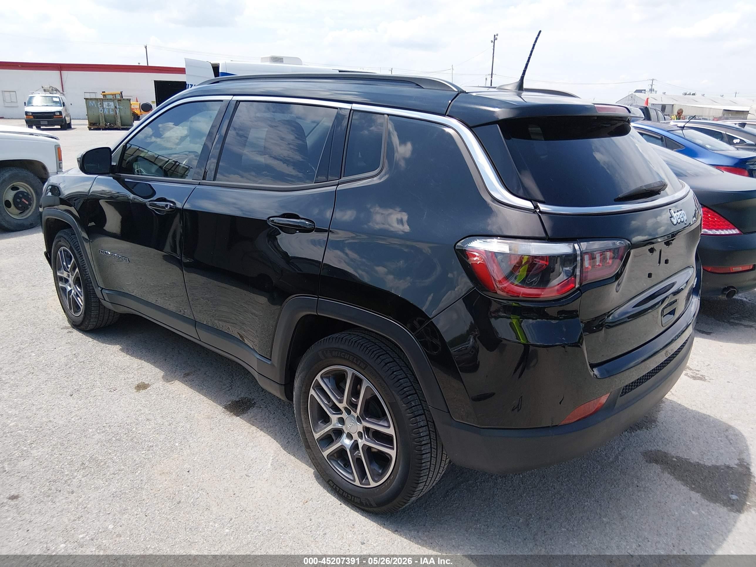 2020 Jeep Compass Sun And Wheel Fwd Black vin: 3C4NJCBB7LT144395