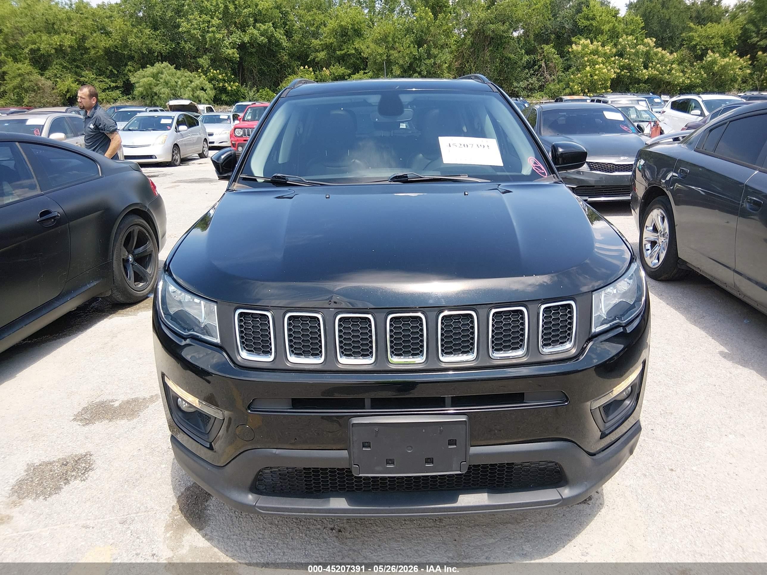 2020 Jeep Compass Sun And Wheel Fwd Black vin: 3C4NJCBB7LT144395