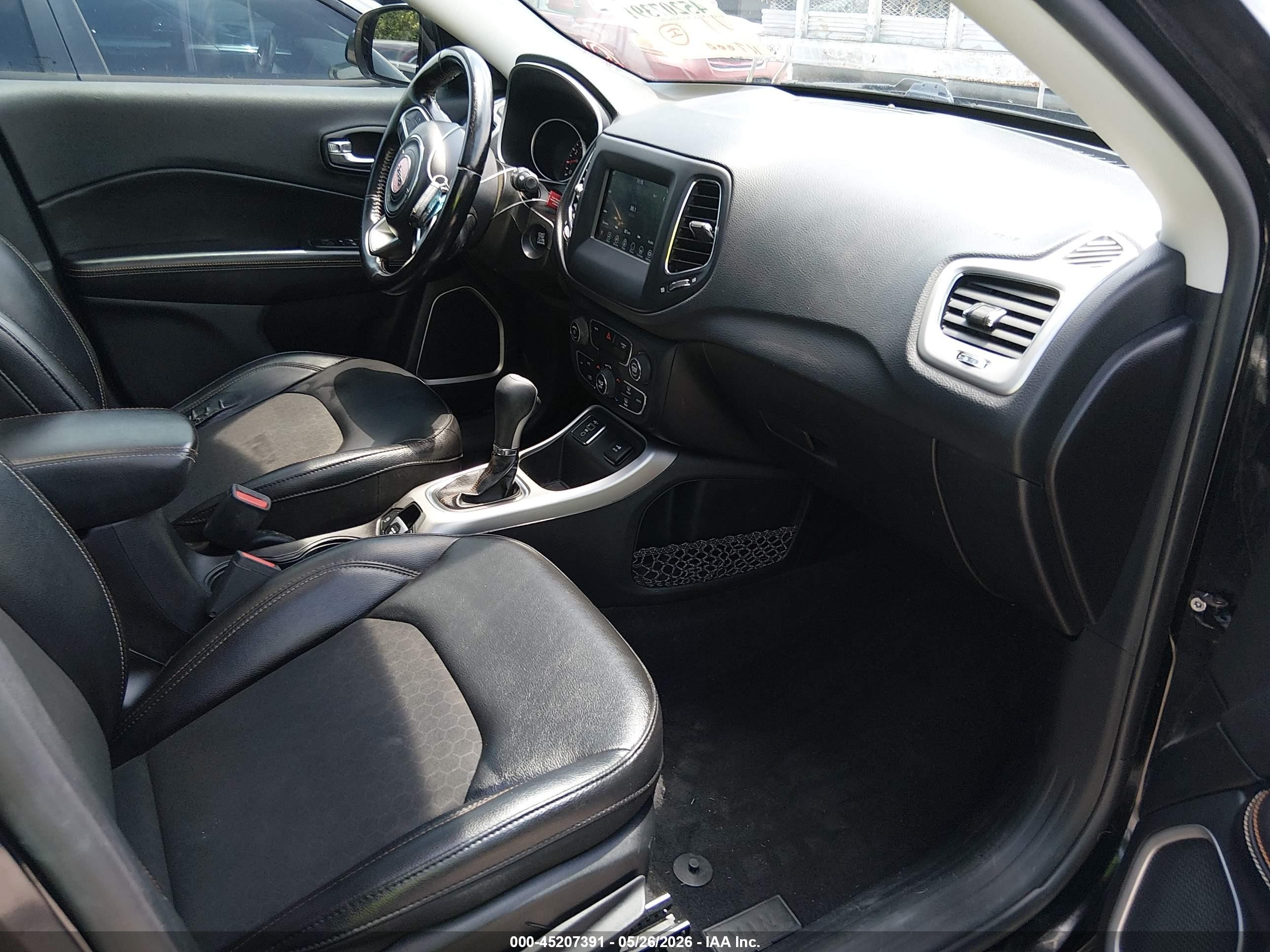 2020 Jeep Compass Sun And Wheel Fwd Black vin: 3C4NJCBB7LT144395