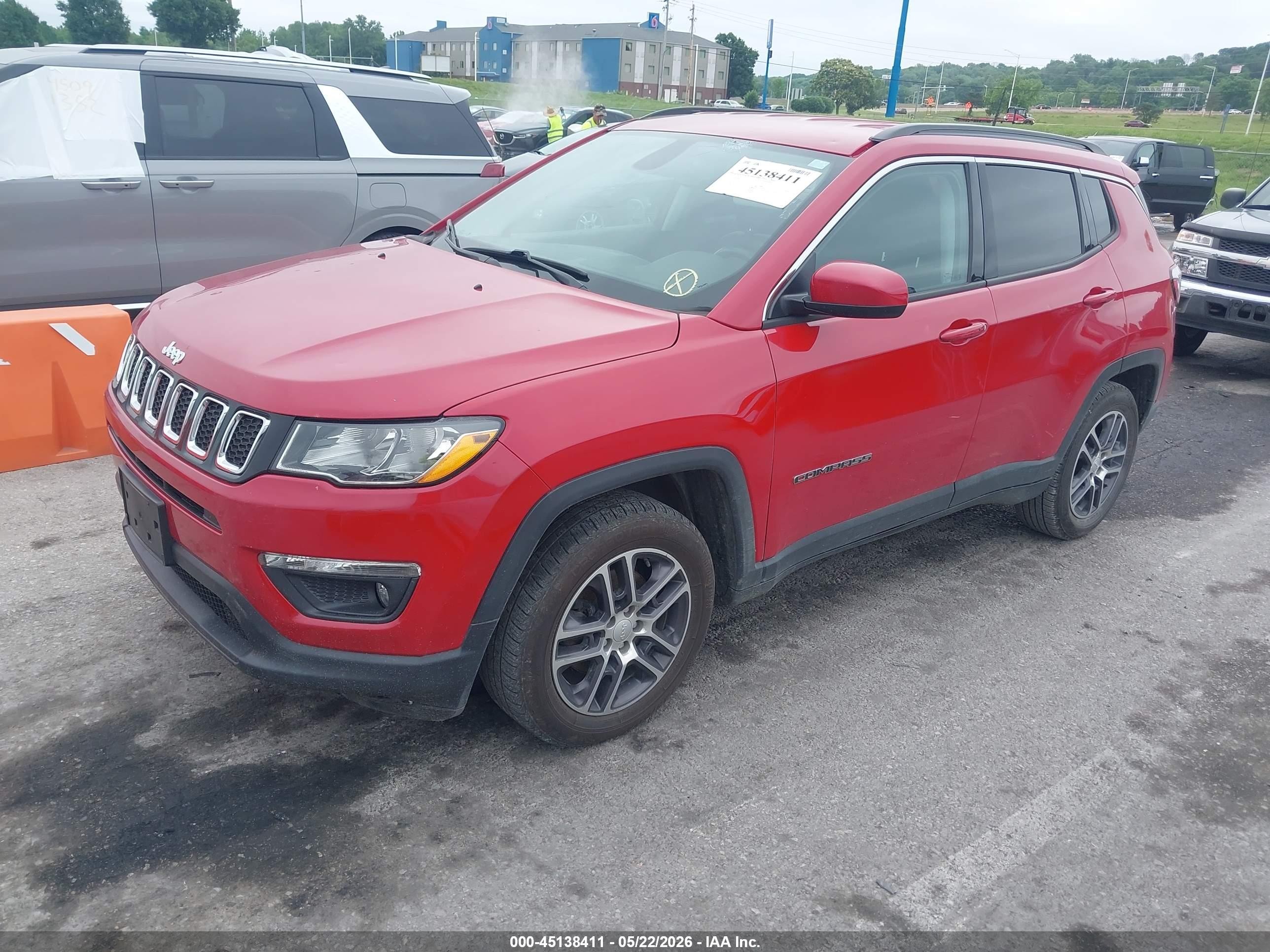 2019 Jeep Compass Latitude Fwd Red vin: 3C4NJCBB8KT706190