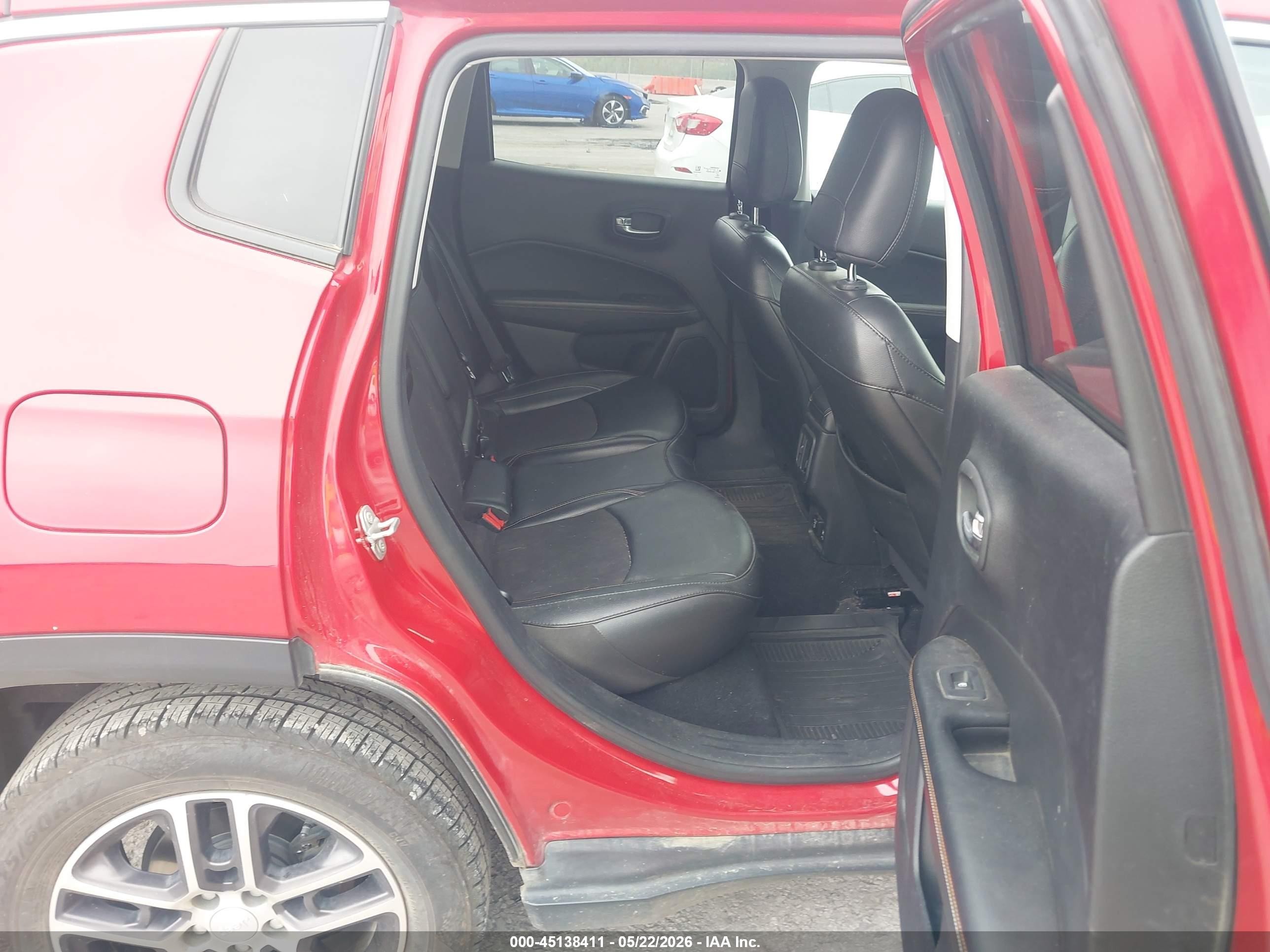 2019 Jeep Compass Latitude Fwd Red vin: 3C4NJCBB8KT706190