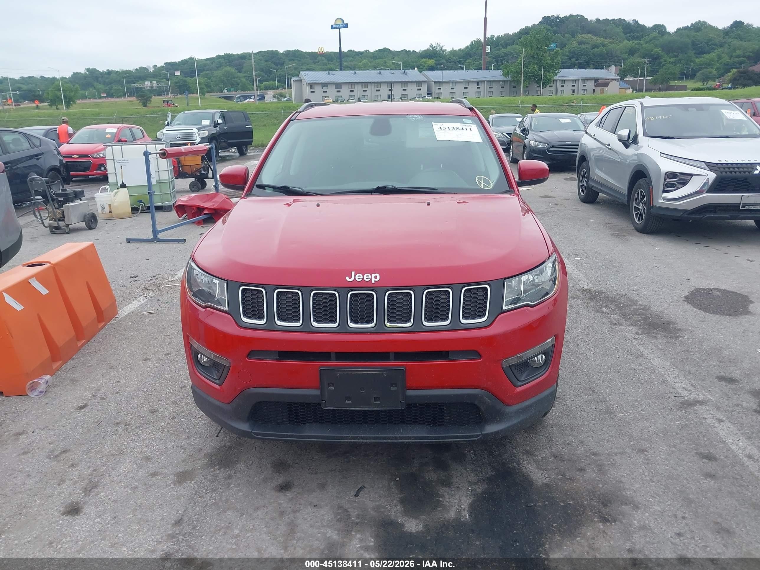 2019 Jeep Compass Latitude Fwd Red vin: 3C4NJCBB8KT706190