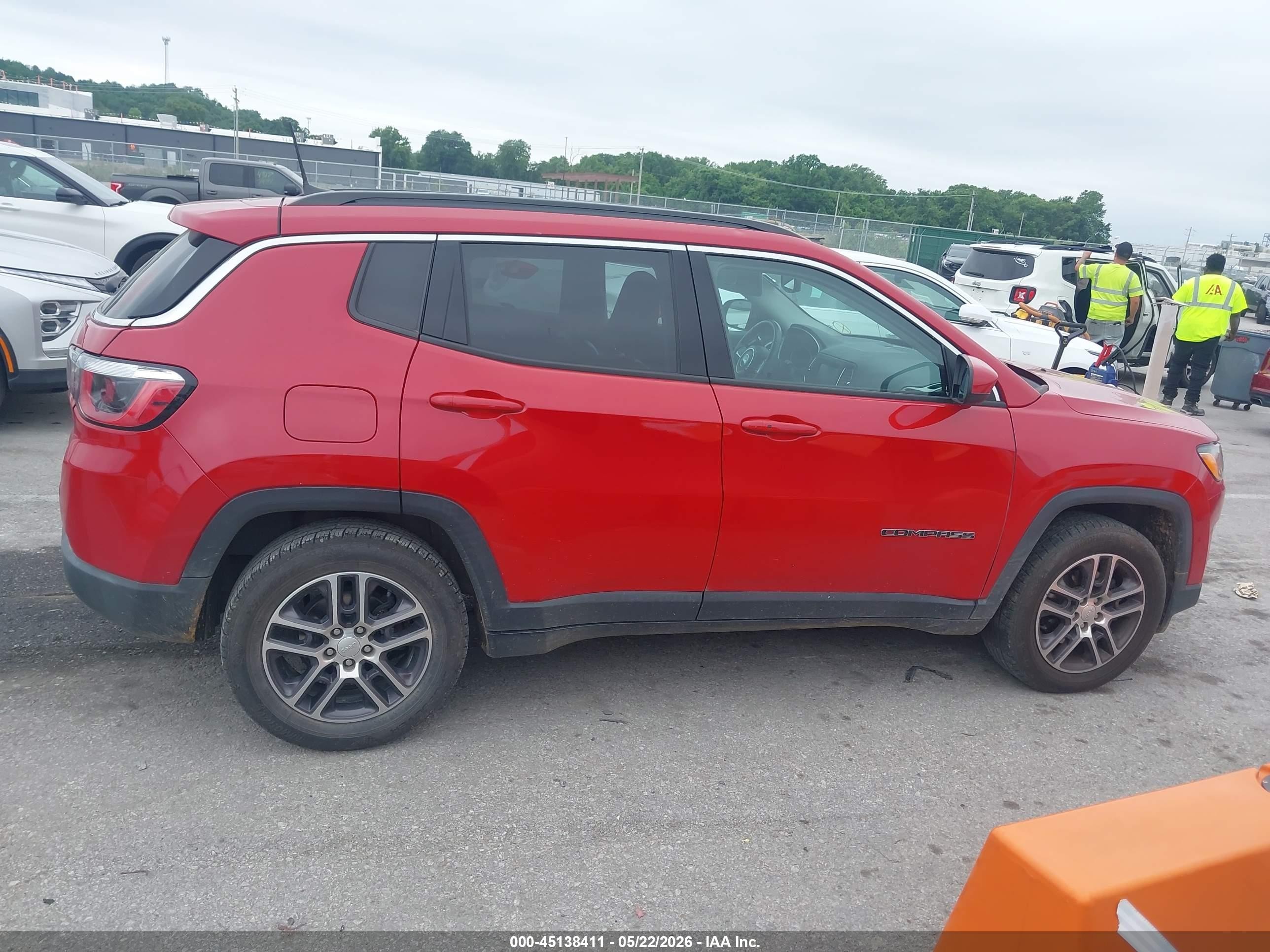 2019 Jeep Compass Latitude Fwd Red vin: 3C4NJCBB8KT706190