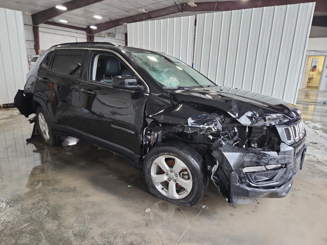 2019 Jeep Compass Latitude Black vin: 3C4NJCBB8KT855604 Damage: Front Bumper Cover Lower, Broken, Replacement Required