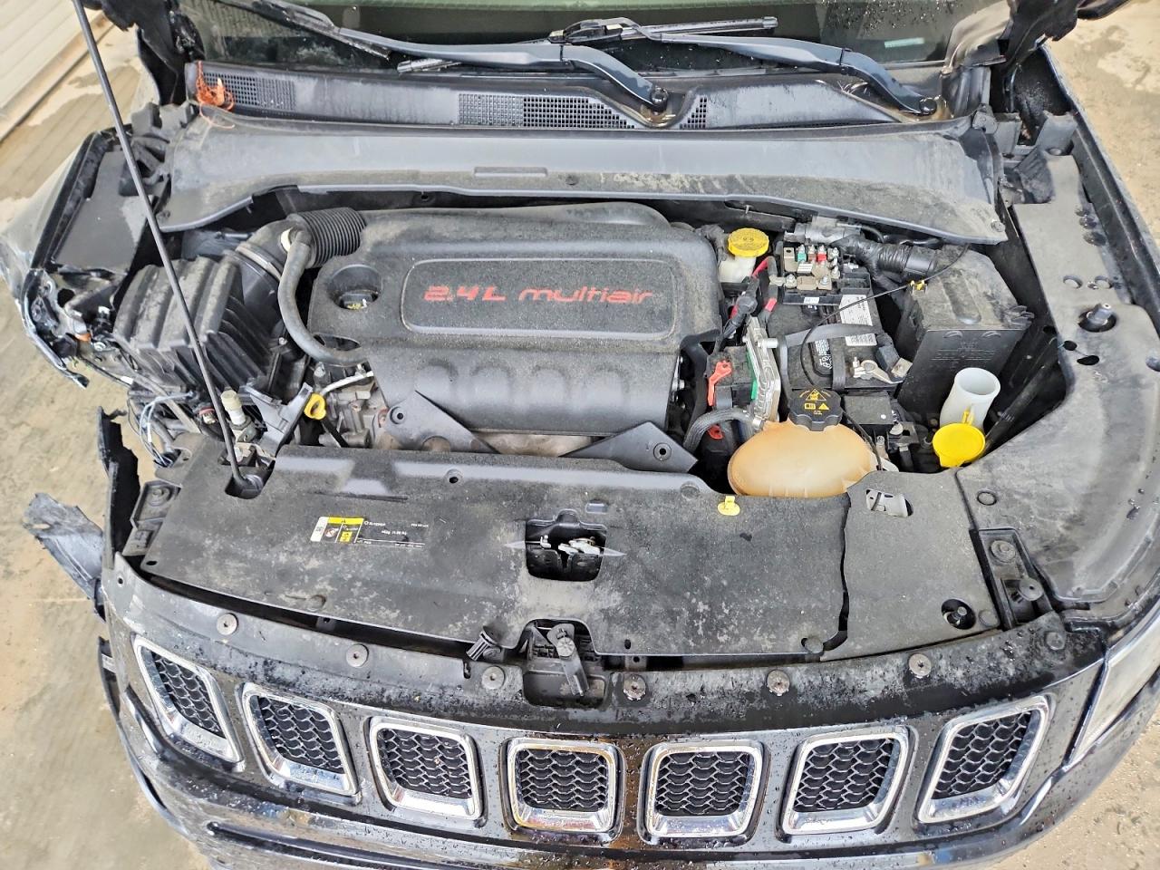 2019 Jeep Compass Latitude Black vin: 3C4NJCBB8KT855604
