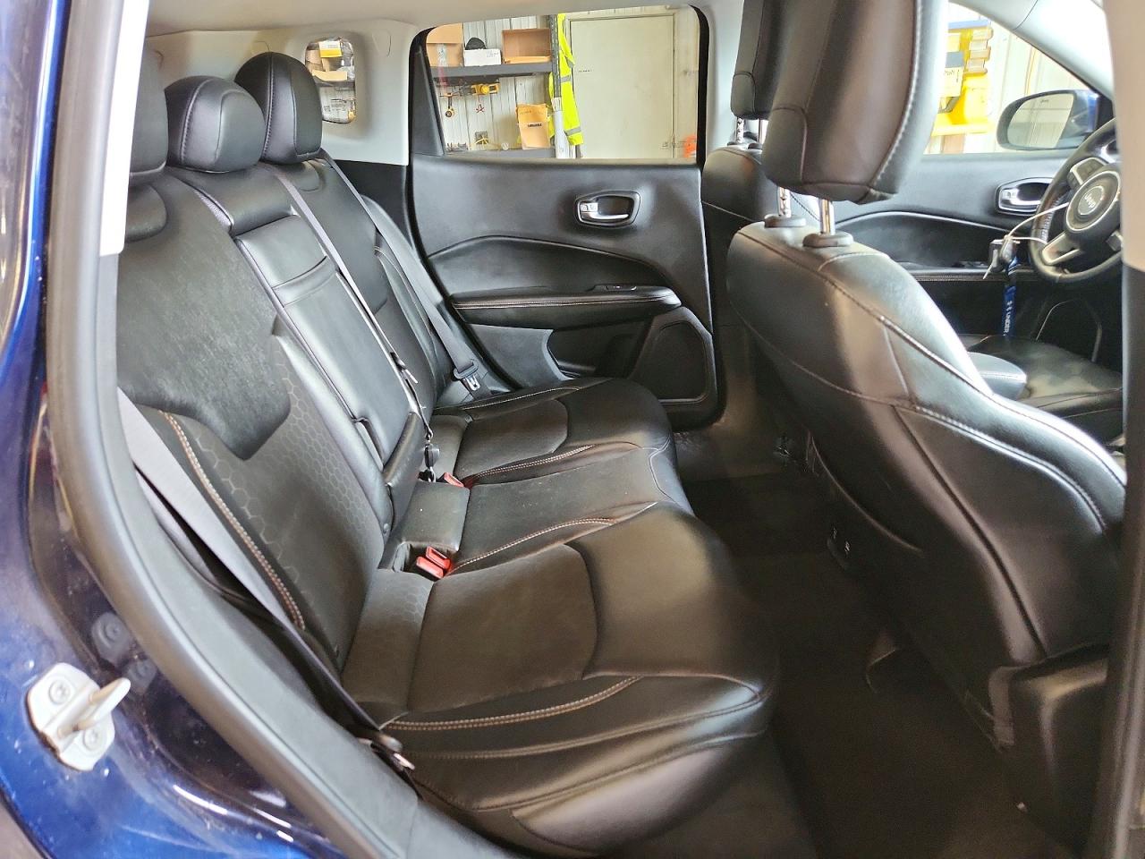 2018 Jeep Compass Latitude Blue vin: 3C4NJCBB9JT425112