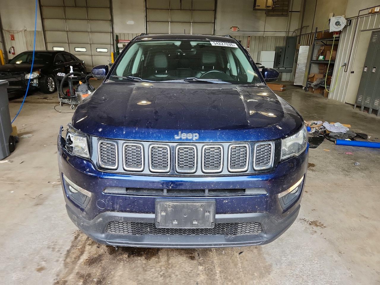 2018 Jeep Compass Latitude Blue vin: 3C4NJCBB9JT425112