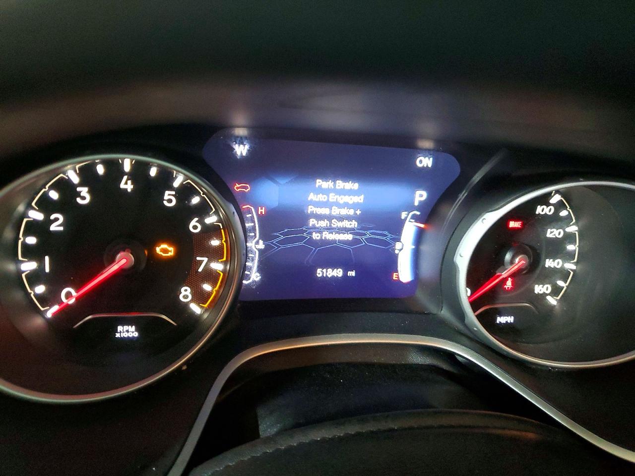 2018 Jeep Compass Latitude Silver vin: 3C4NJCBBXJT344135