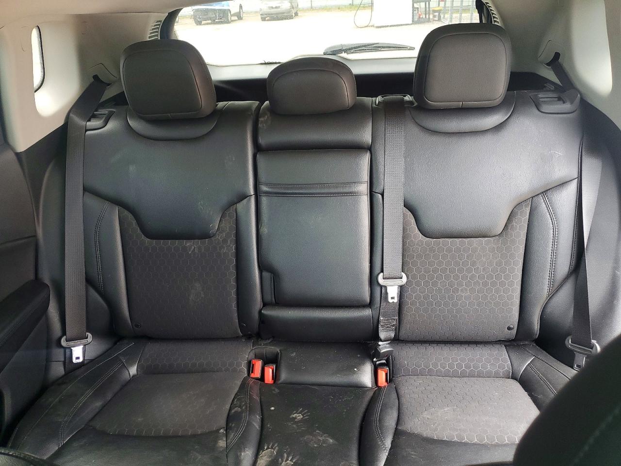2019 Jeep Compass Latitude Черный vin: 3C4NJCBBXKT663777