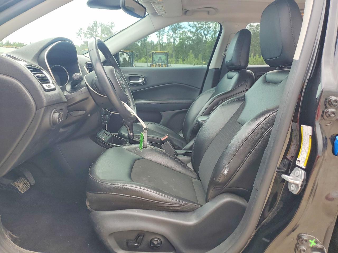 2019 Jeep Compass Latitude Черный vin: 3C4NJCBBXKT663777