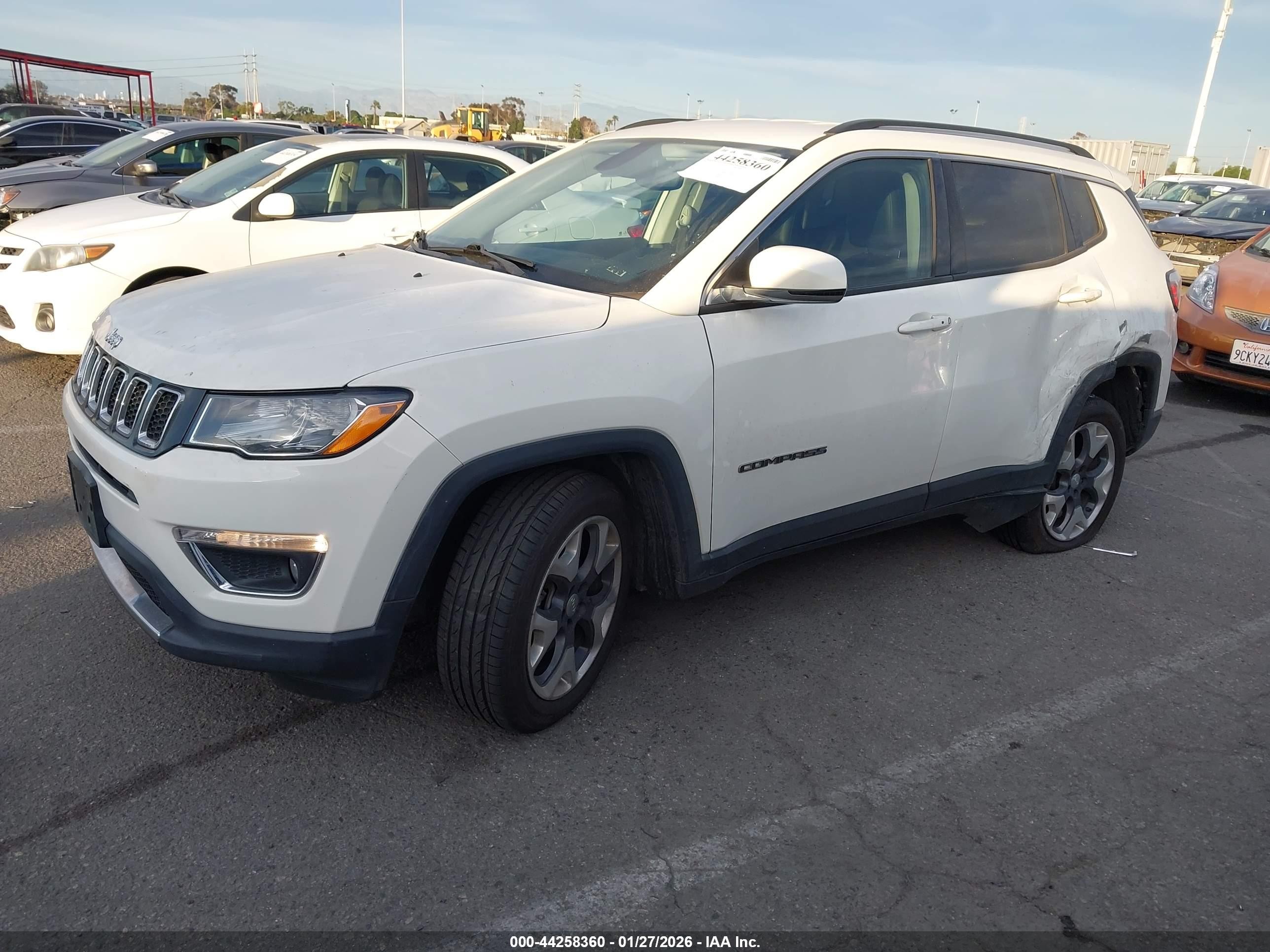 2019 Jeep Compass Limited Fwd White vin: 3C4NJCCB0KT663141