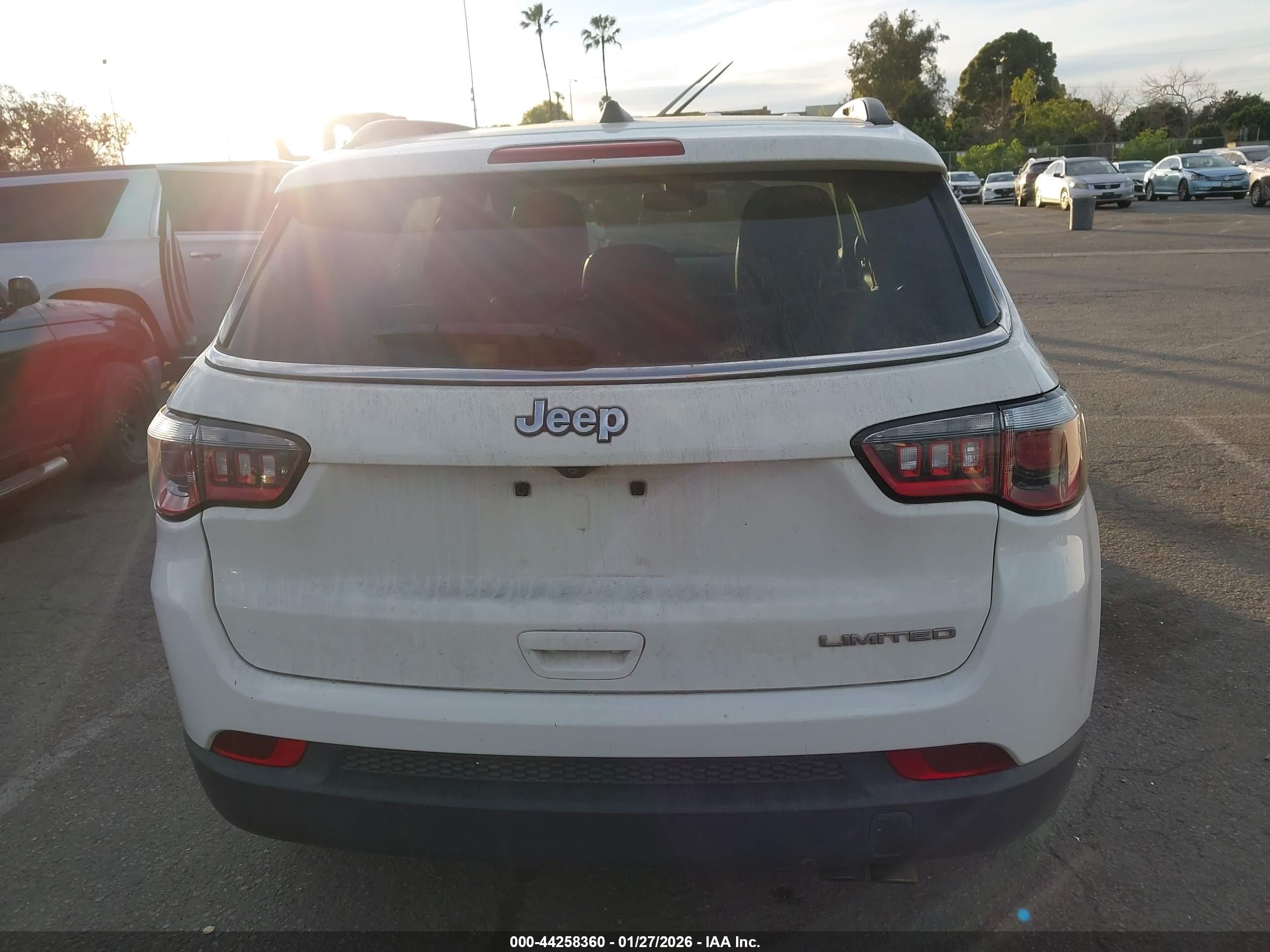 2019 Jeep Compass Limited Fwd White vin: 3C4NJCCB0KT663141