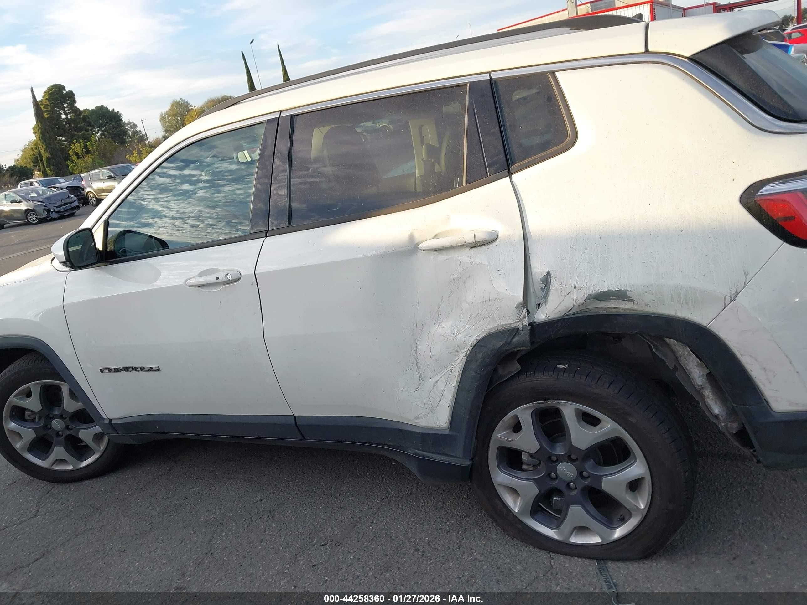 2019 Jeep Compass Limited Fwd White vin: 3C4NJCCB0KT663141