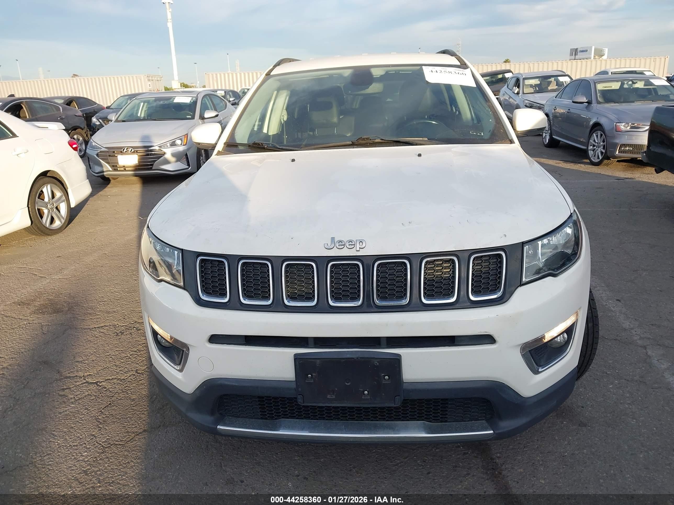 2019 Jeep Compass Limited Fwd White vin: 3C4NJCCB0KT663141
