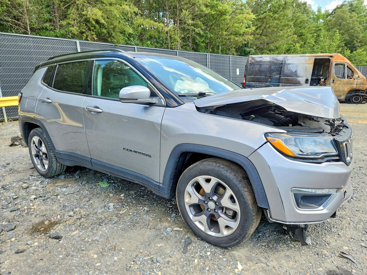2020 Jeep Compass Limited Gray vin: 3C4NJCCB0LT198569