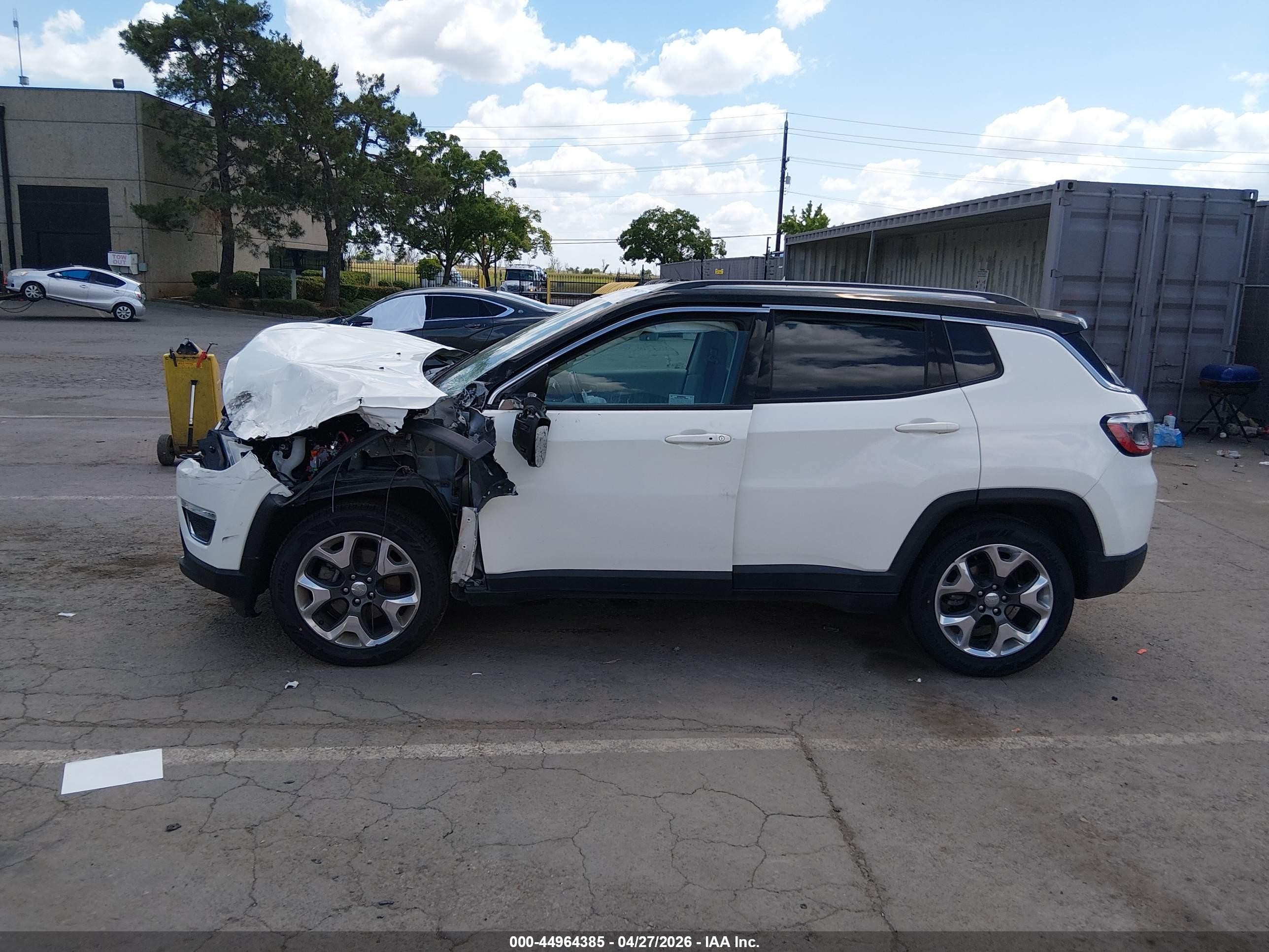 2018 Jeep Compass Limited Fwd White vin: 3C4NJCCB4JT405767