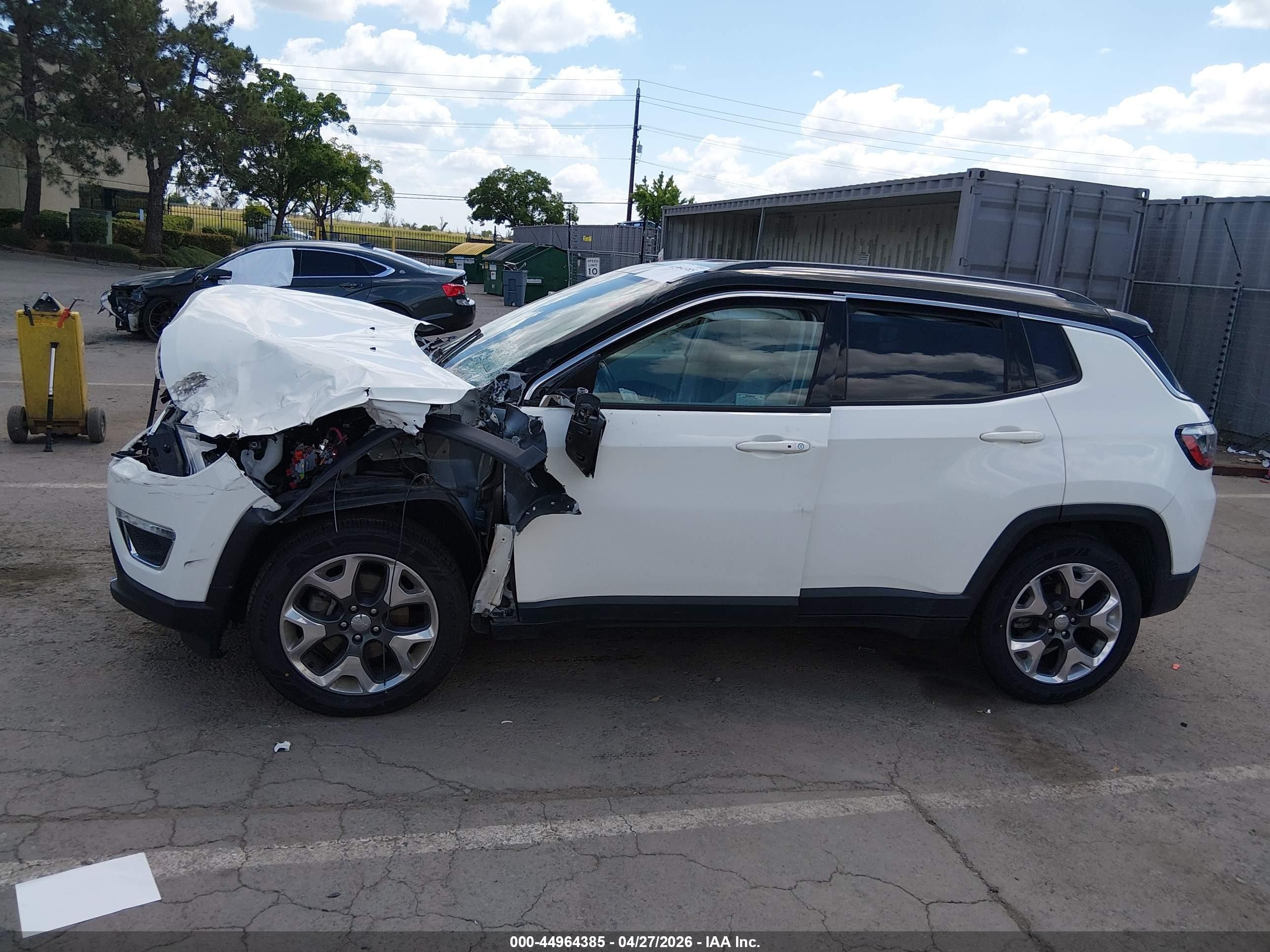 2018 Jeep Compass Limited Fwd White vin: 3C4NJCCB4JT405767