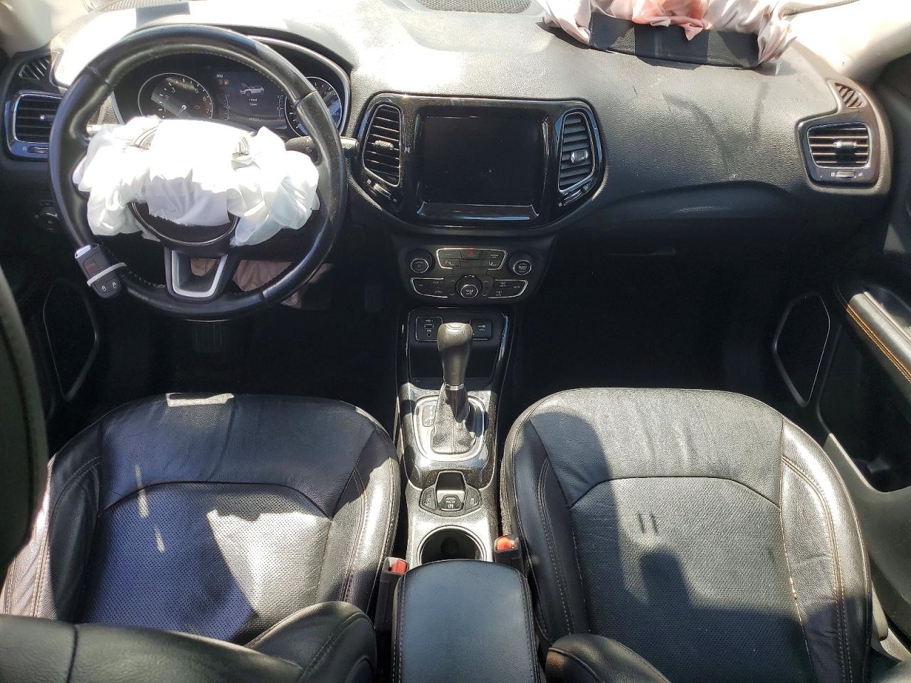 2021 Jeep Compass Limited Белый vin: 3C4NJCCB8MT573352