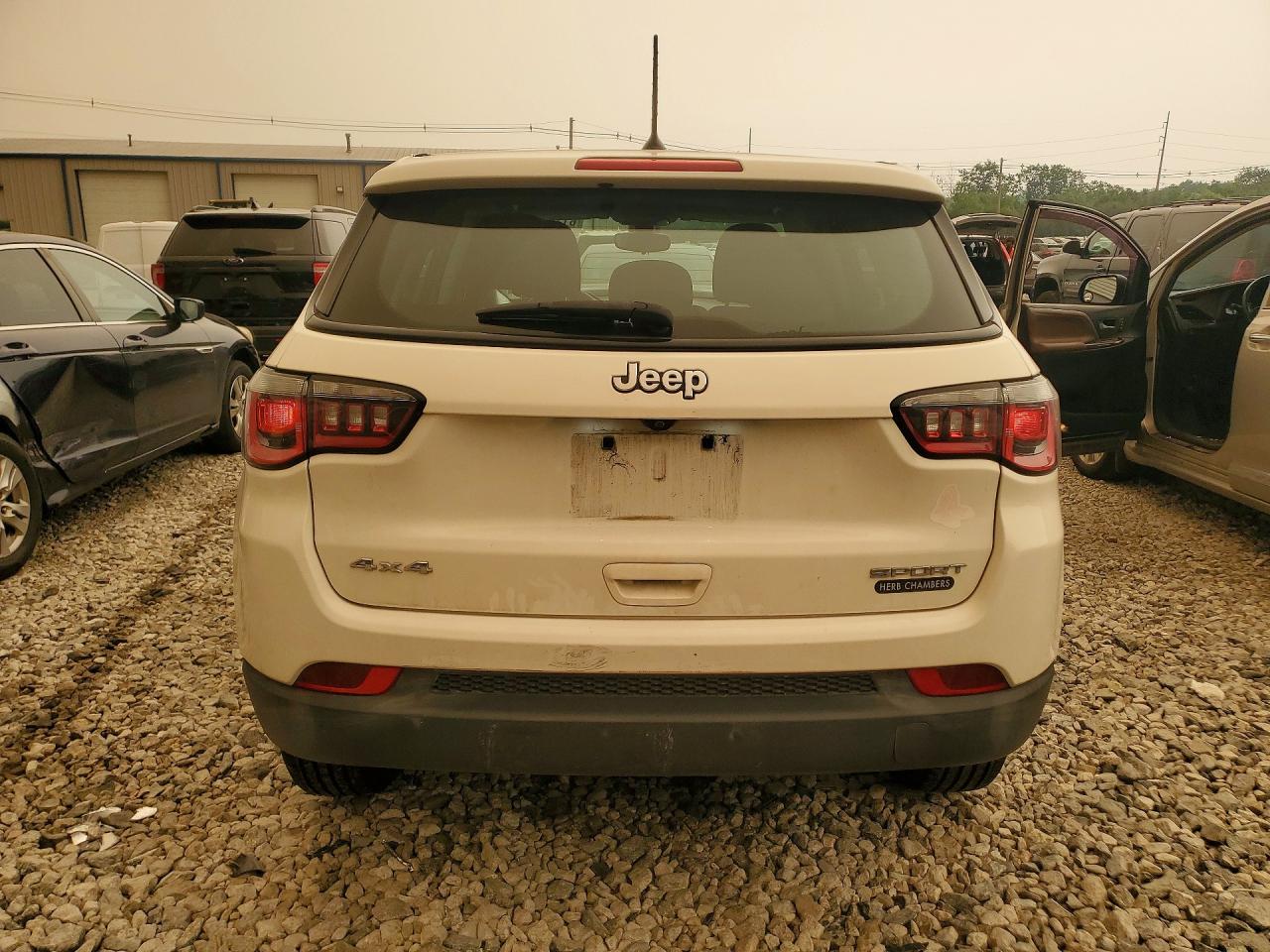 2017 Jeep Compass Sport White vin: 3C4NJDAB1HT667006
