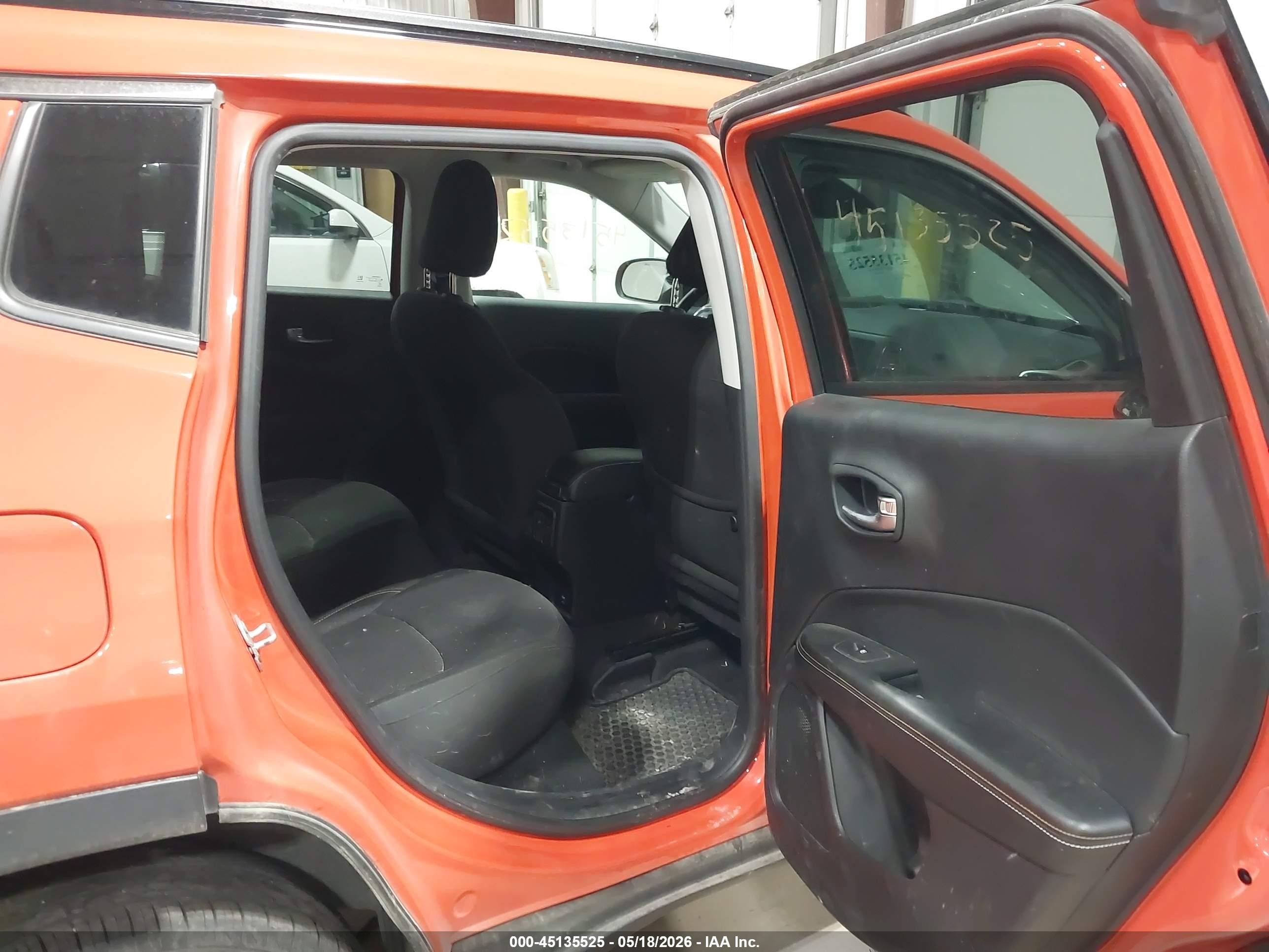 2021 Jeep Compass Sport 4x4 Оранжевый vin: 3C4NJDAB1MT504284