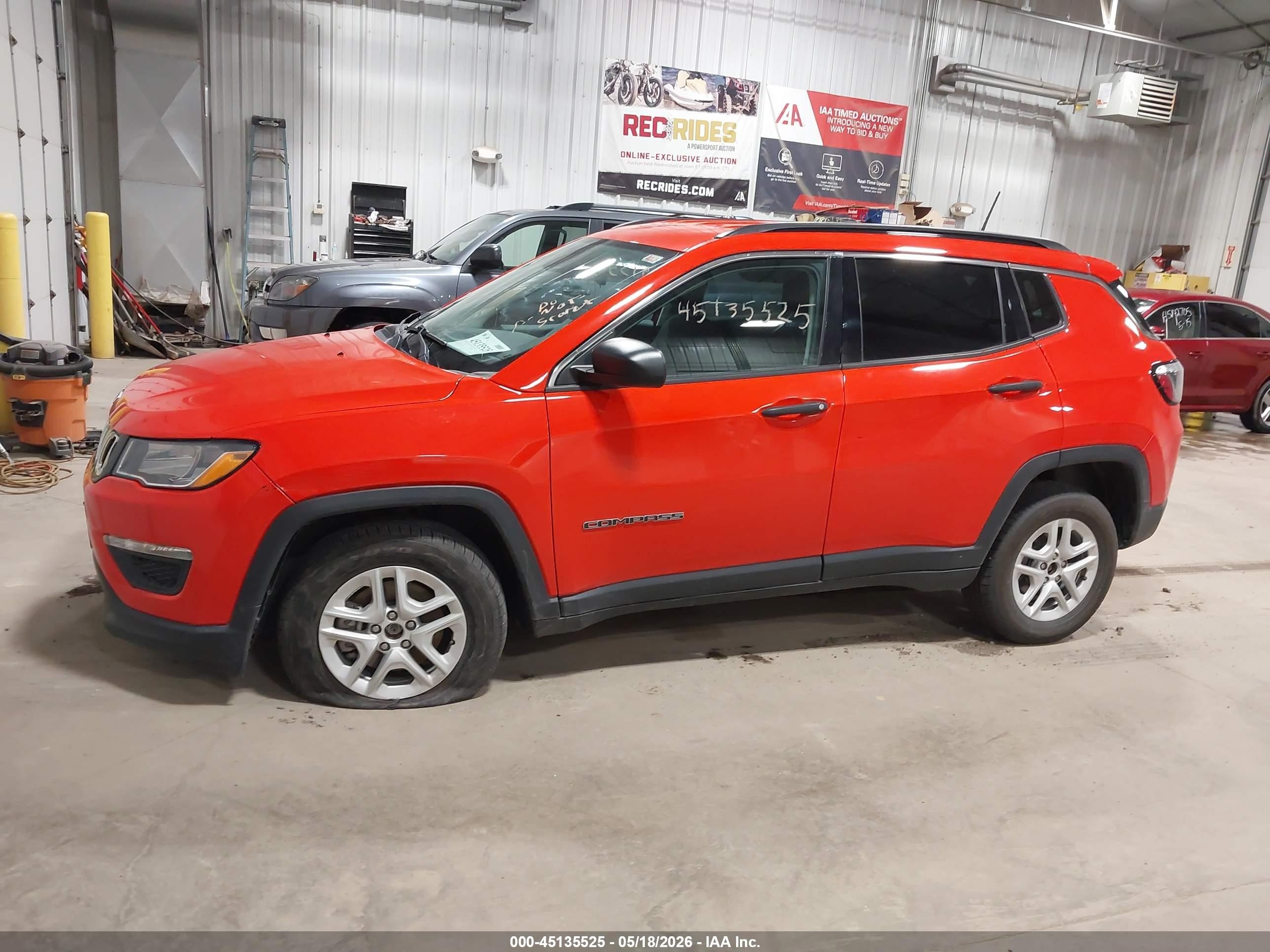 2021 Jeep Compass Sport 4x4 Оранжевый vin: 3C4NJDAB1MT504284