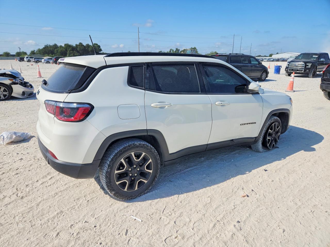 2019 Jeep Compass Sport Белый vin: 3C4NJDAB4KT703410