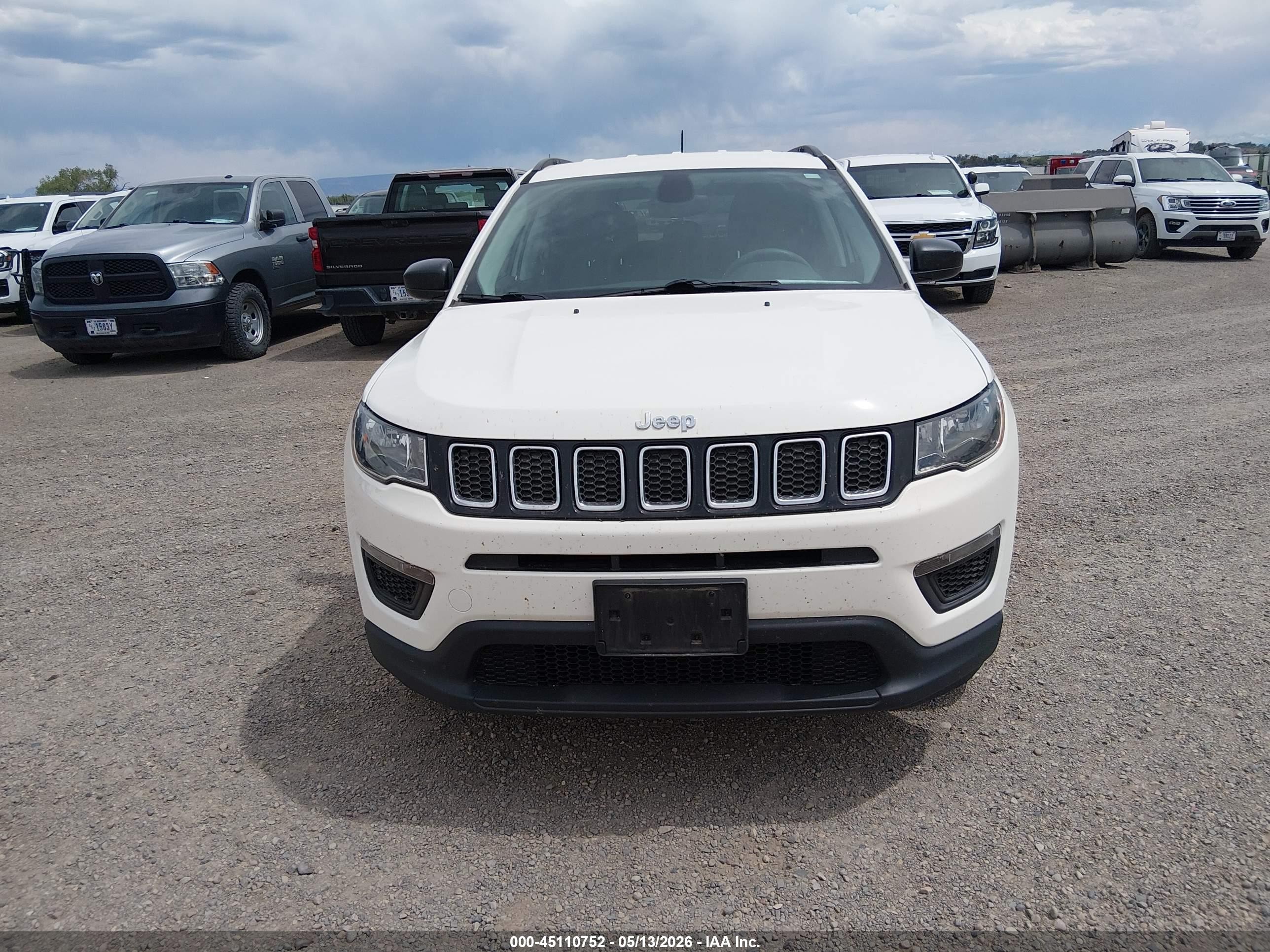 2018 Jeep Compass Sport 4x4 Белый vin: 3C4NJDAB7JT392229