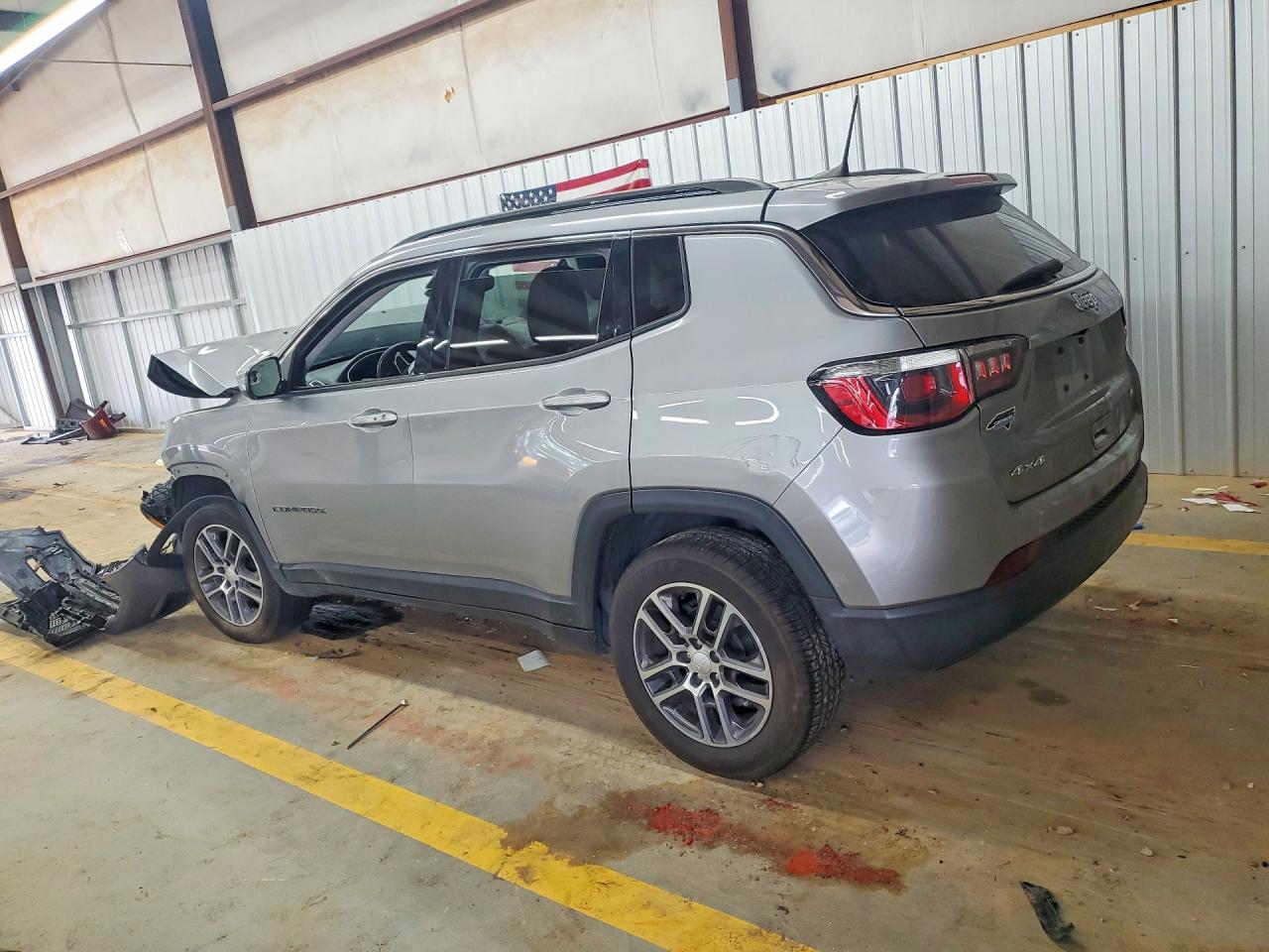 2017 Jeep Compass Latitude Silver vin: 3C4NJDBB0HT688718