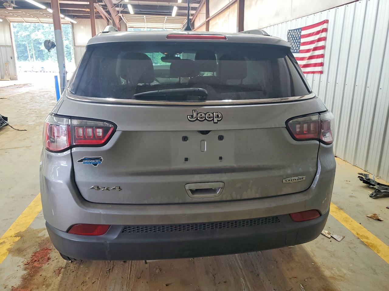 2017 Jeep Compass Latitude Silver vin: 3C4NJDBB0HT688718