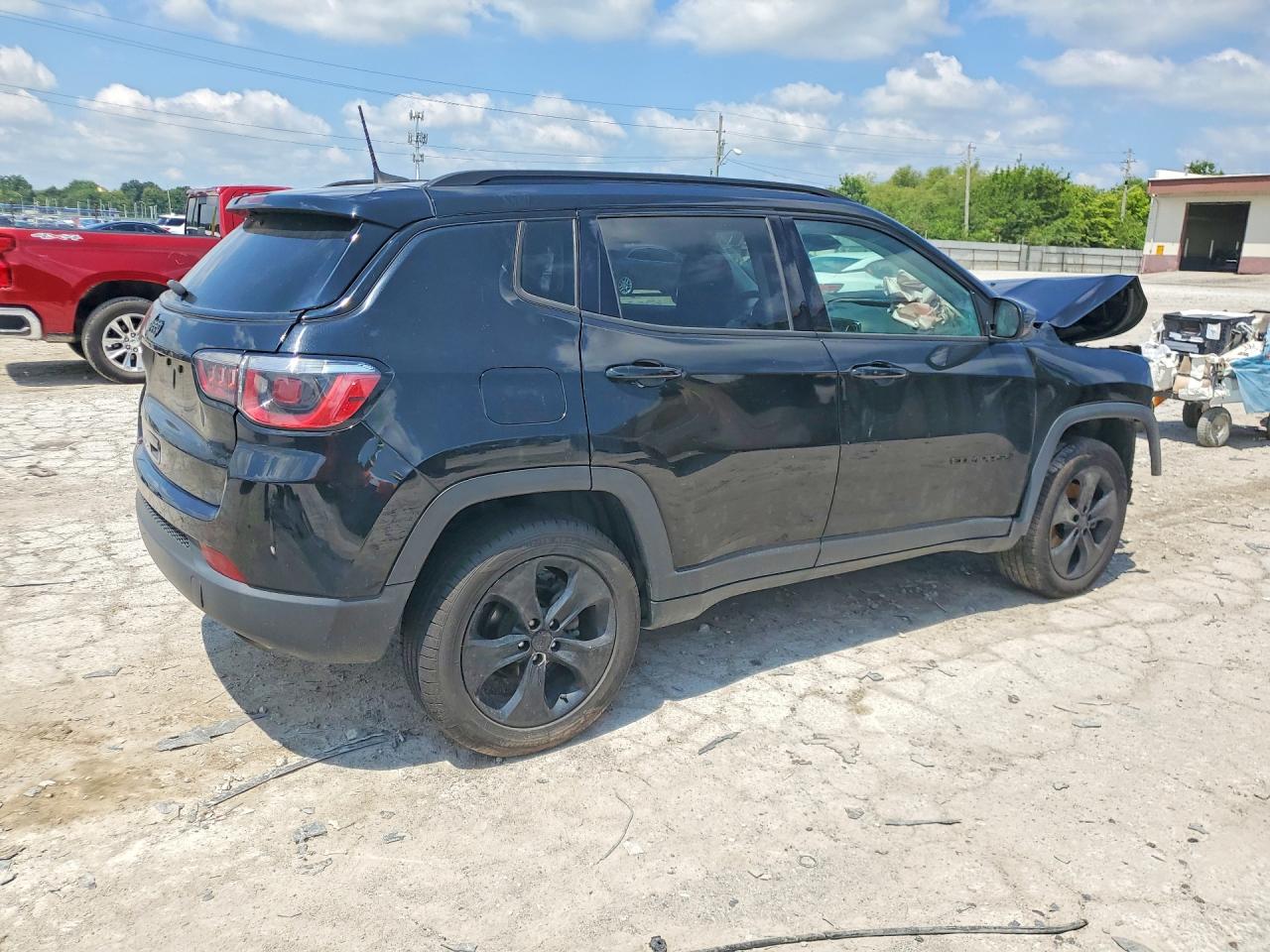 2018 Jeep Compass Latitude Black vin: 3C4NJDBB0JT395522