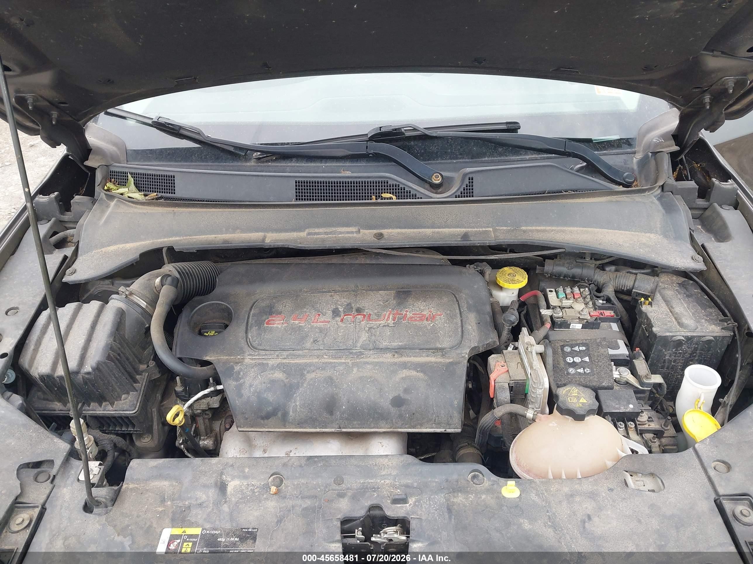 2019 Jeep Compass Latitude 4x4 Gray vin: 3C4NJDBB0KT645651