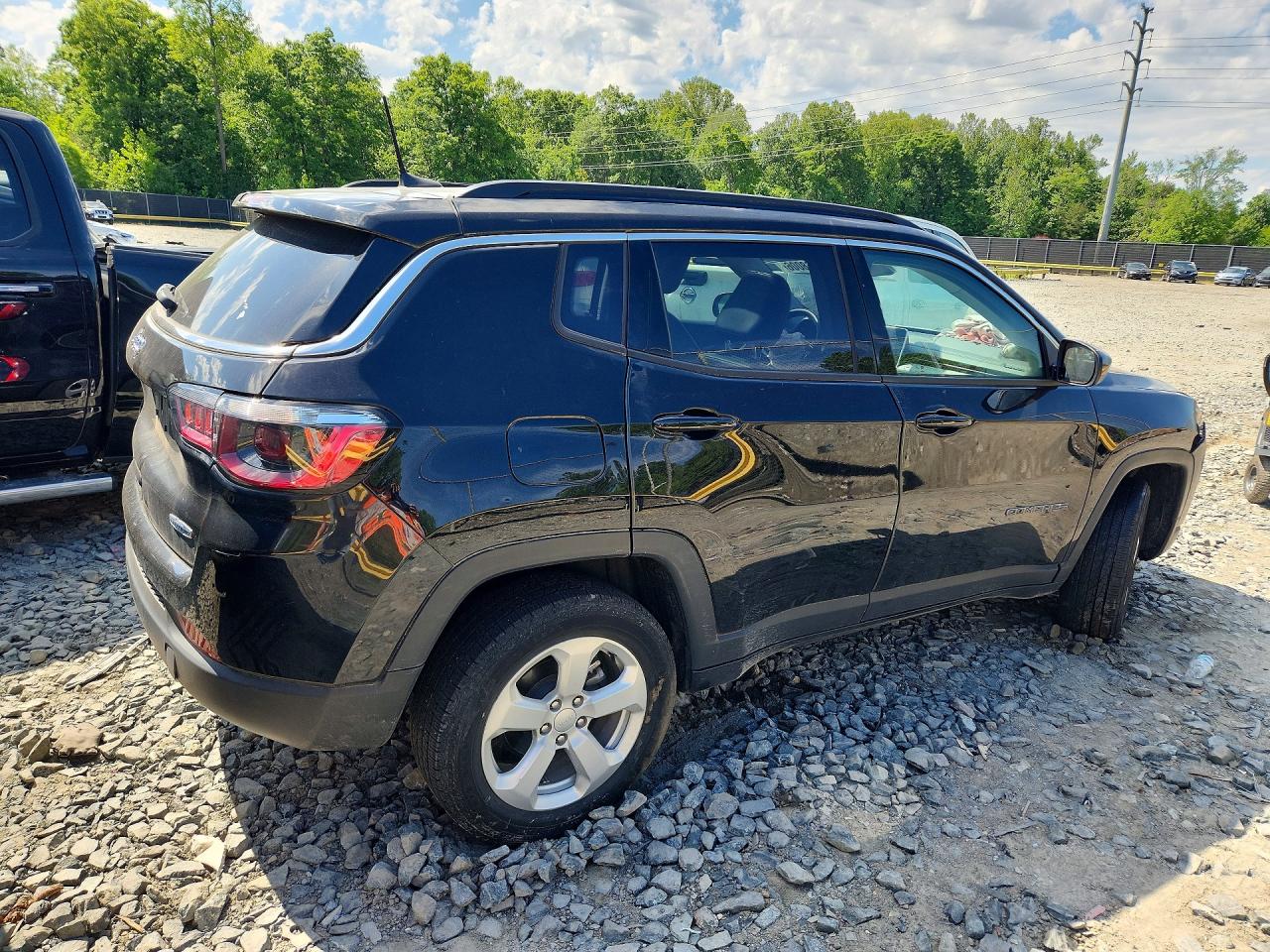 2022 Jeep Compass Latitude Black vin: 3C4NJDBB0NT125079