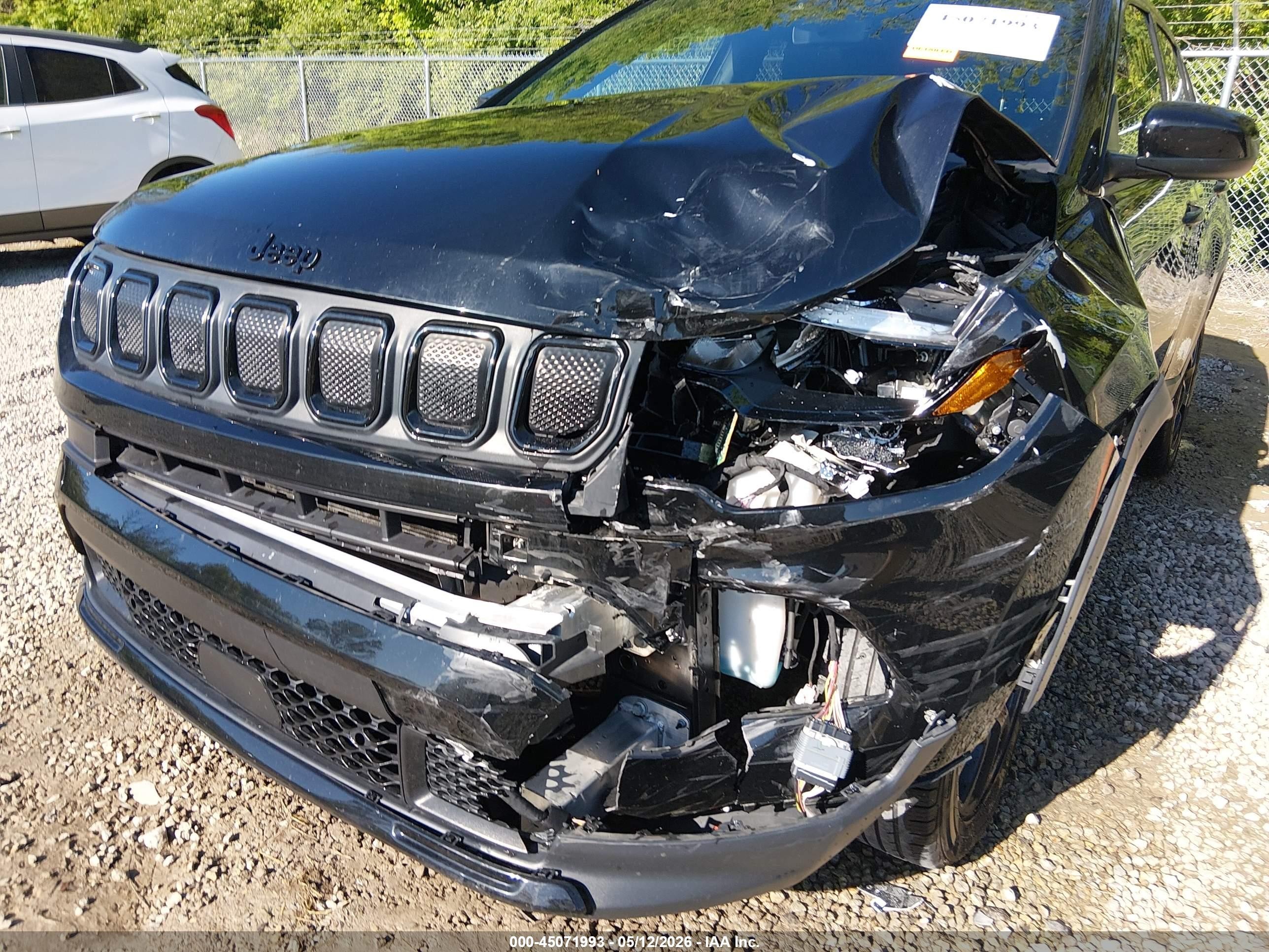2022 Jeep Compass Altitude 4x4 Black vin: 3C4NJDBB0NT224081