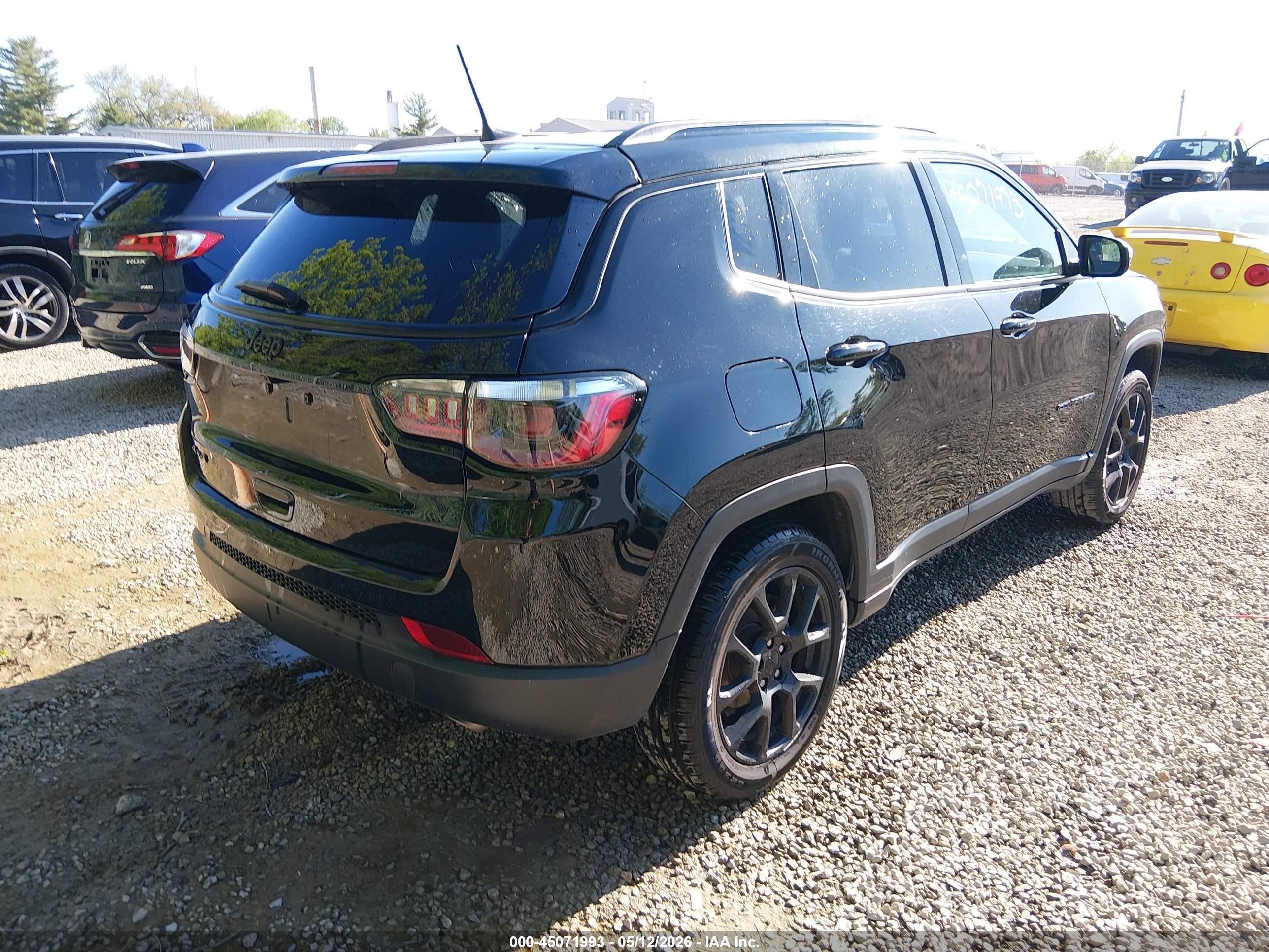 2022 Jeep Compass Altitude 4x4 Black vin: 3C4NJDBB0NT224081