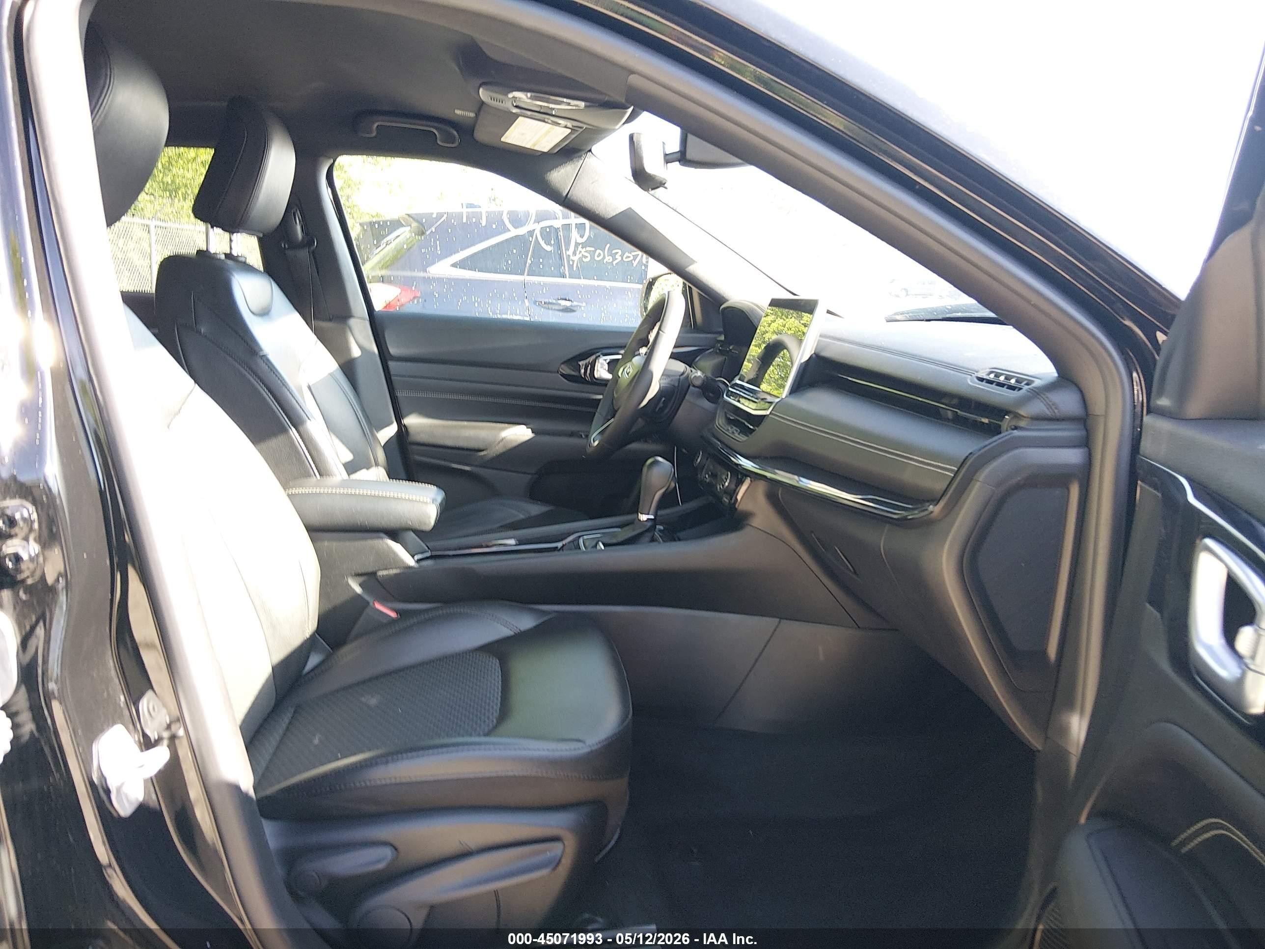 2022 Jeep Compass Altitude 4x4 Black vin: 3C4NJDBB0NT224081